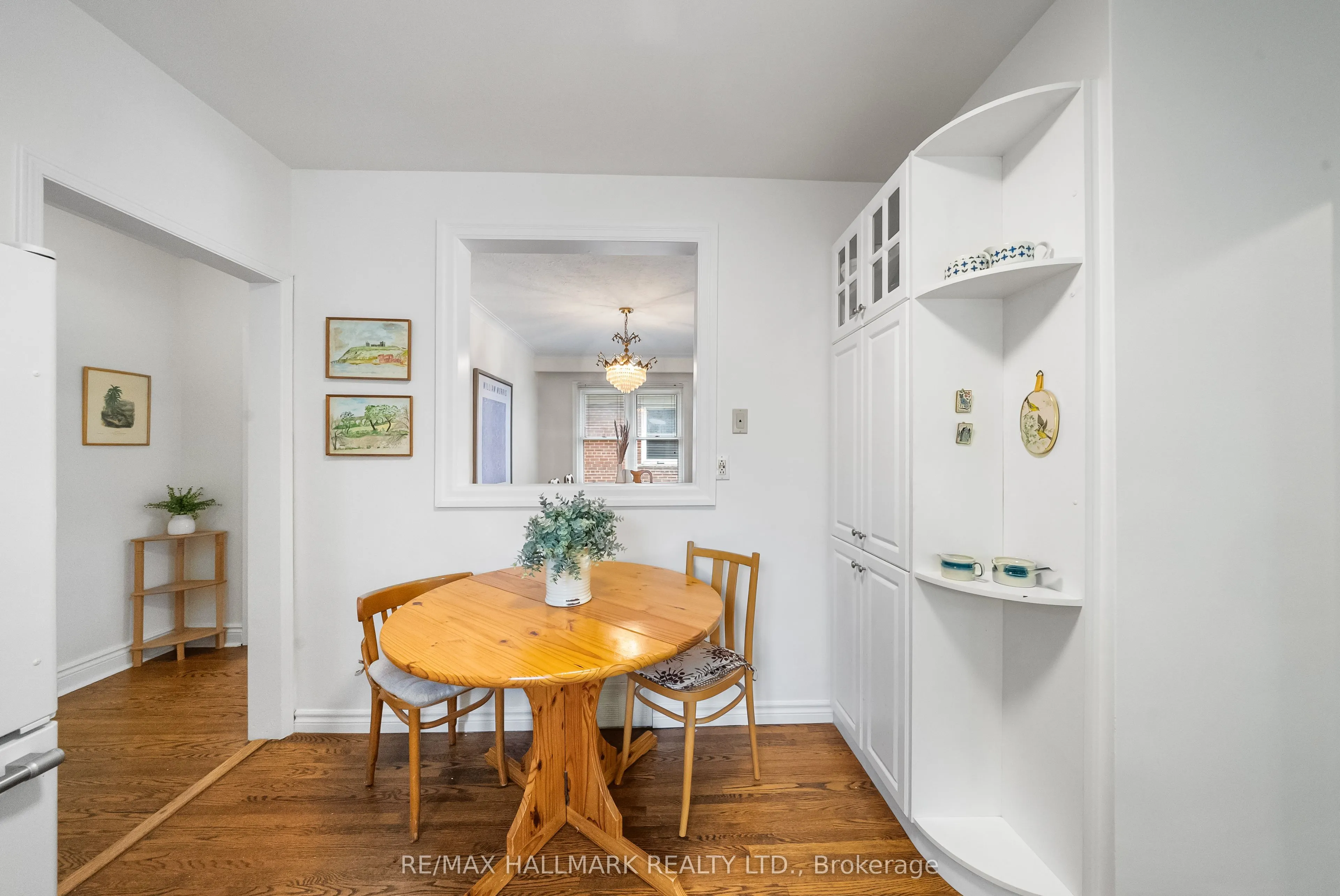 266 Chine Drive