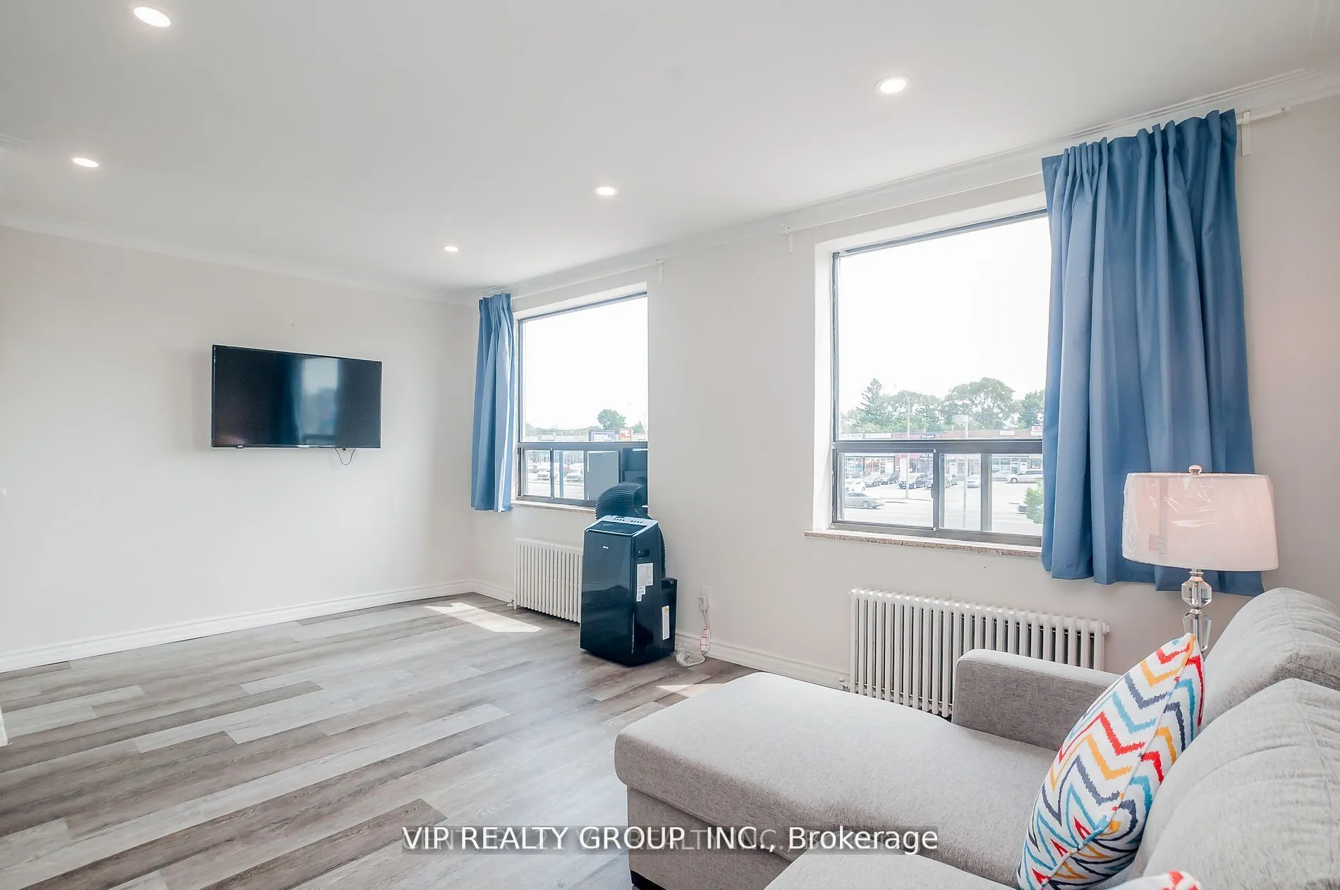 2626 Eglinton Avenue E, #unit 2