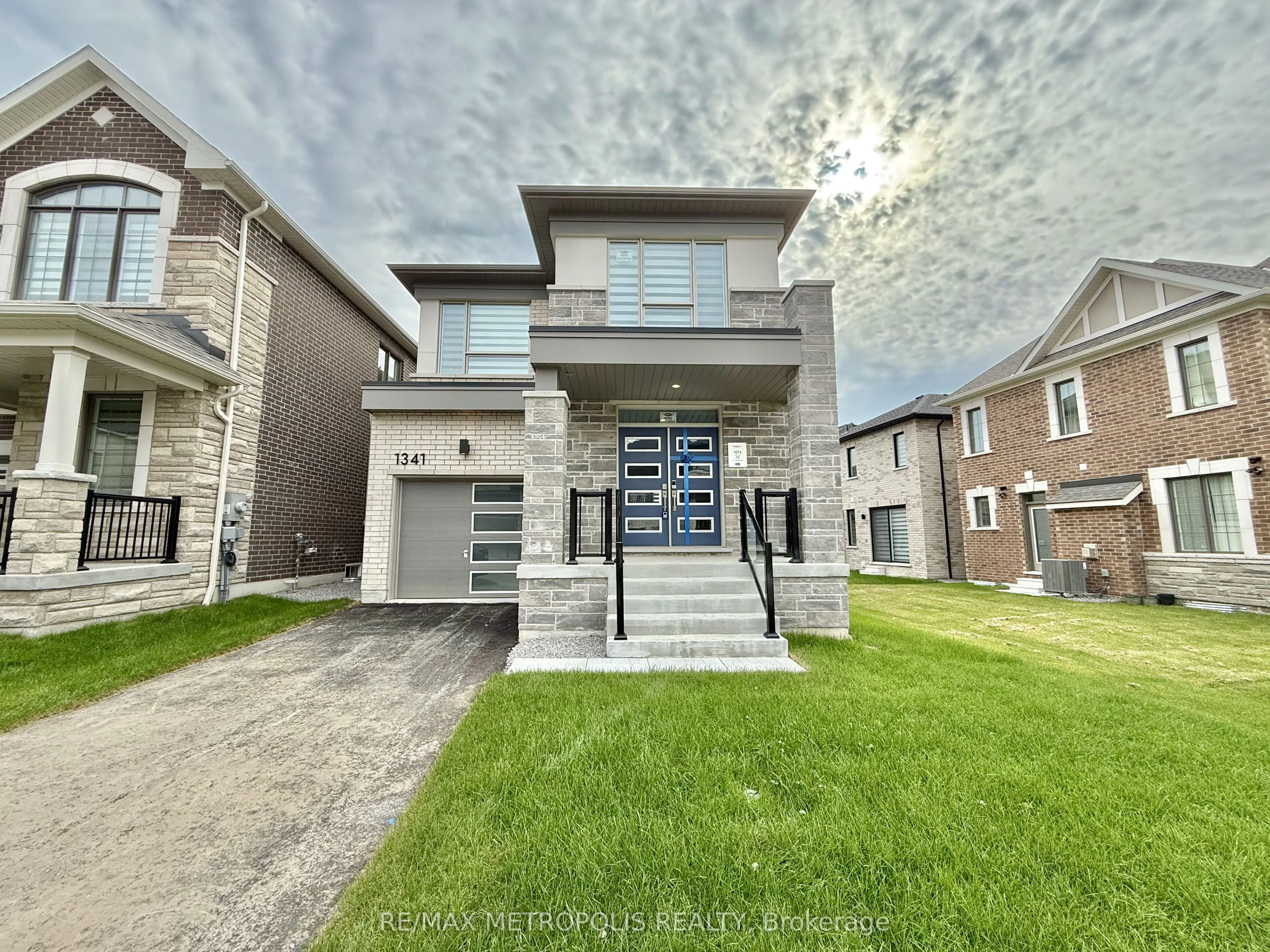 1341 Glamorgan Manor