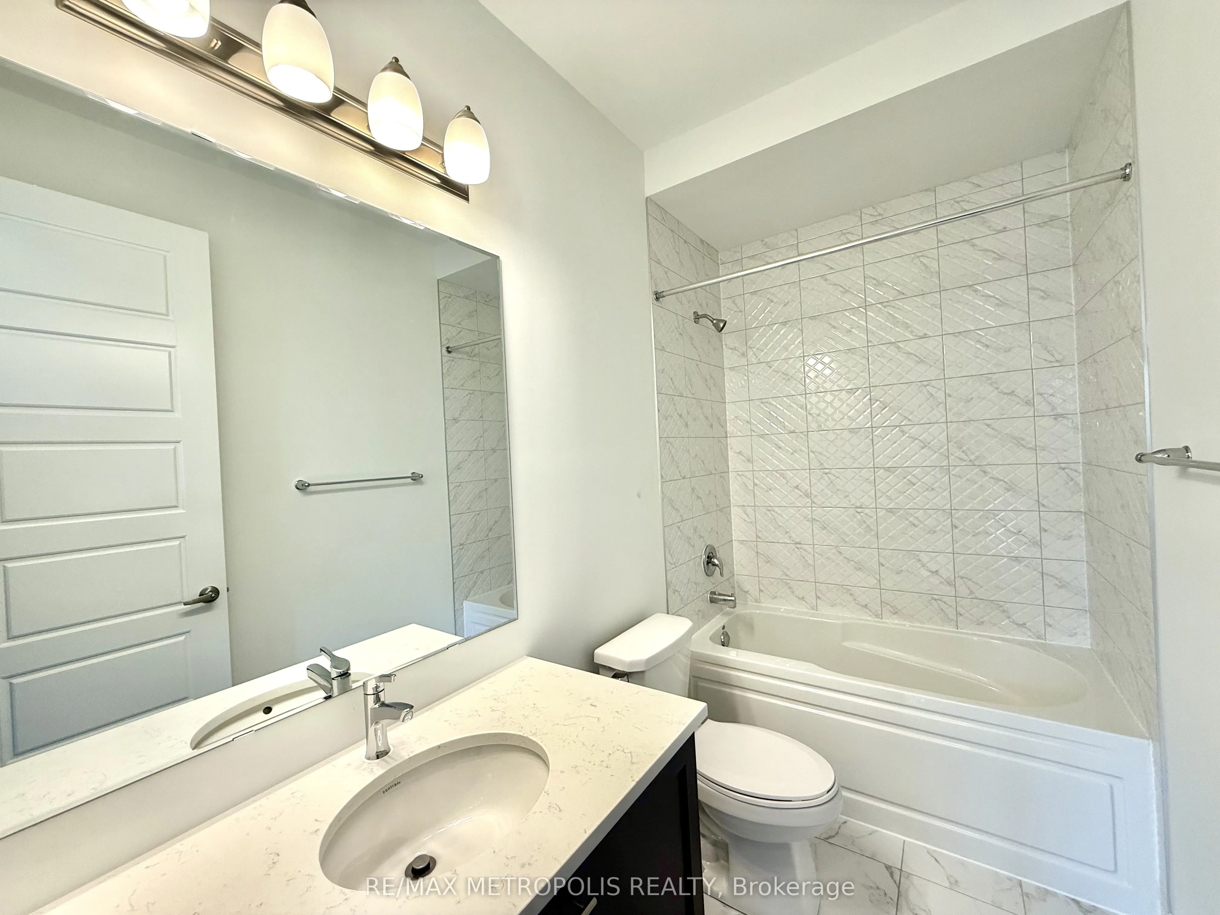 1341 Glamorgan Manor