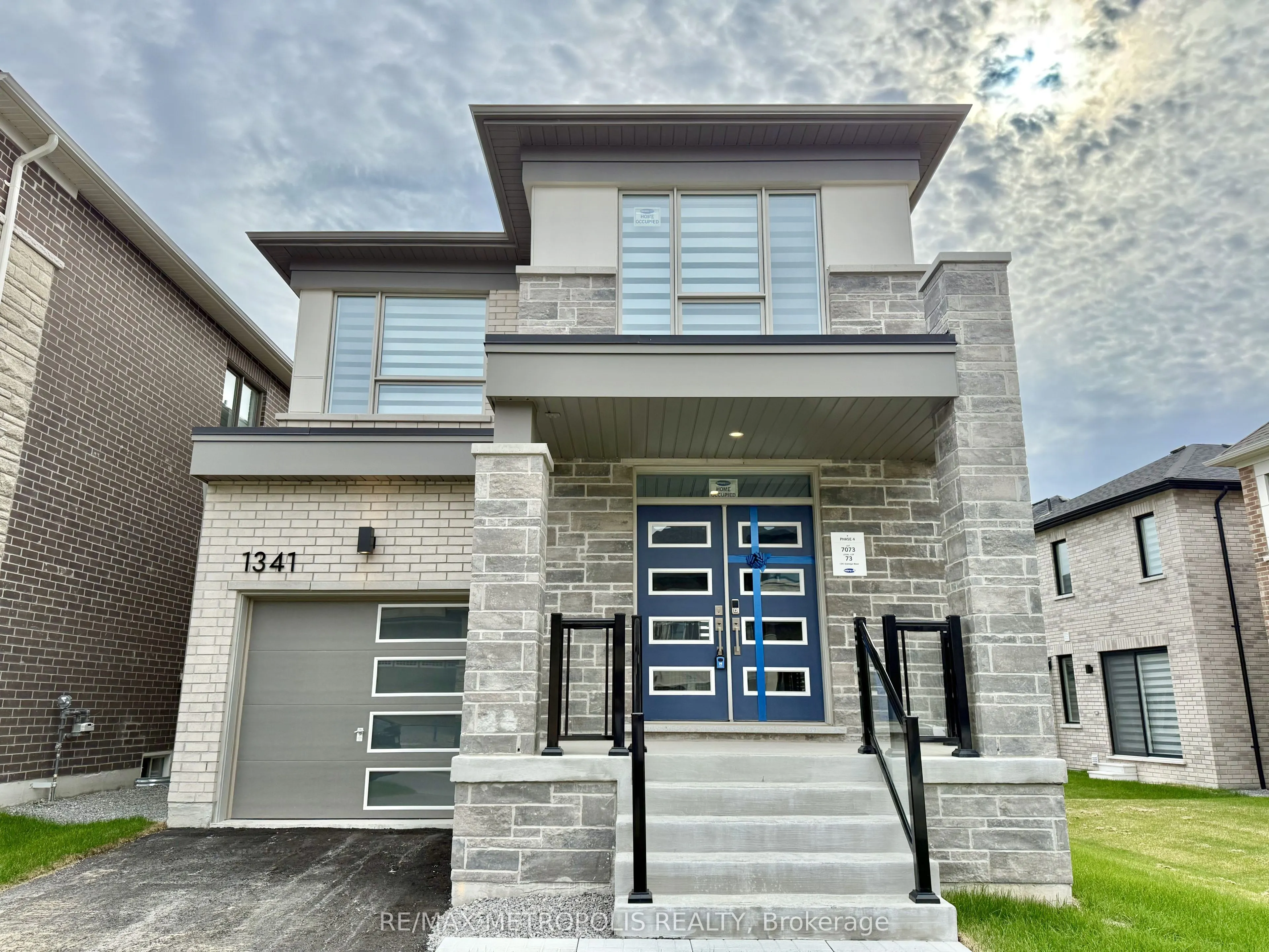 1341 Glamorgan Manor