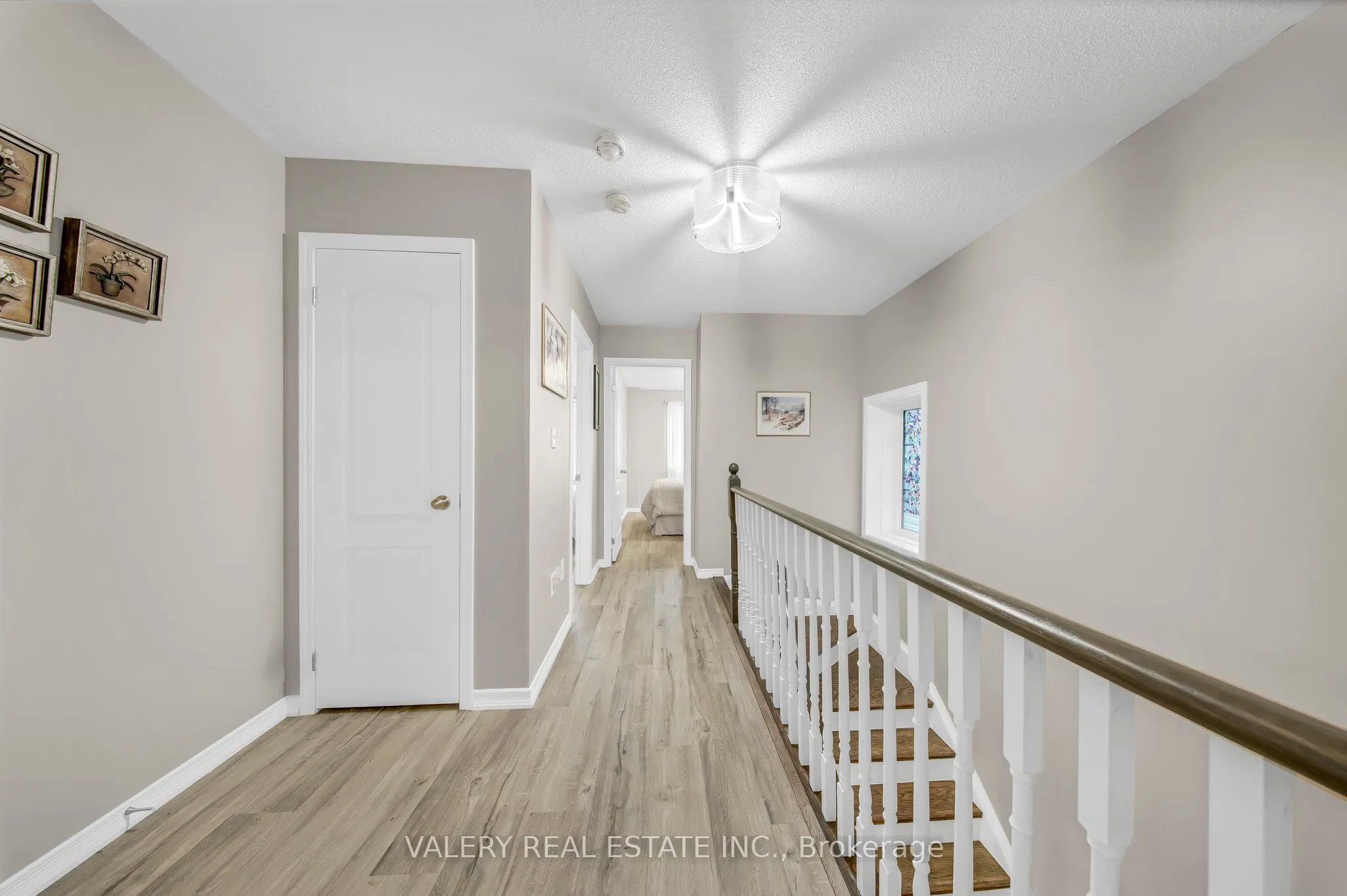 2442 Equestrian Crescent