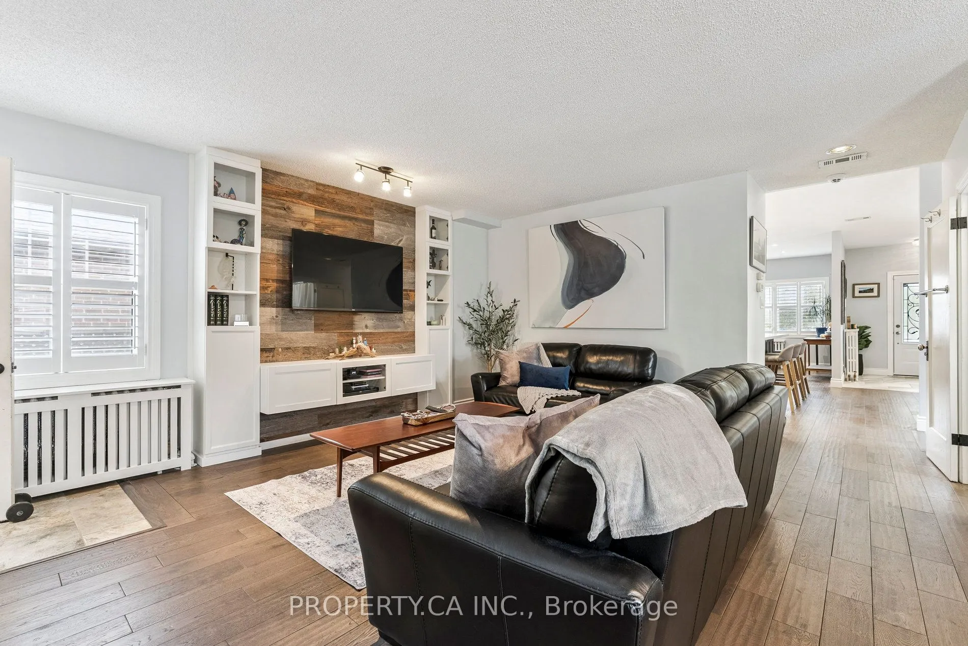 1628 Woodbine Heights Boulevard