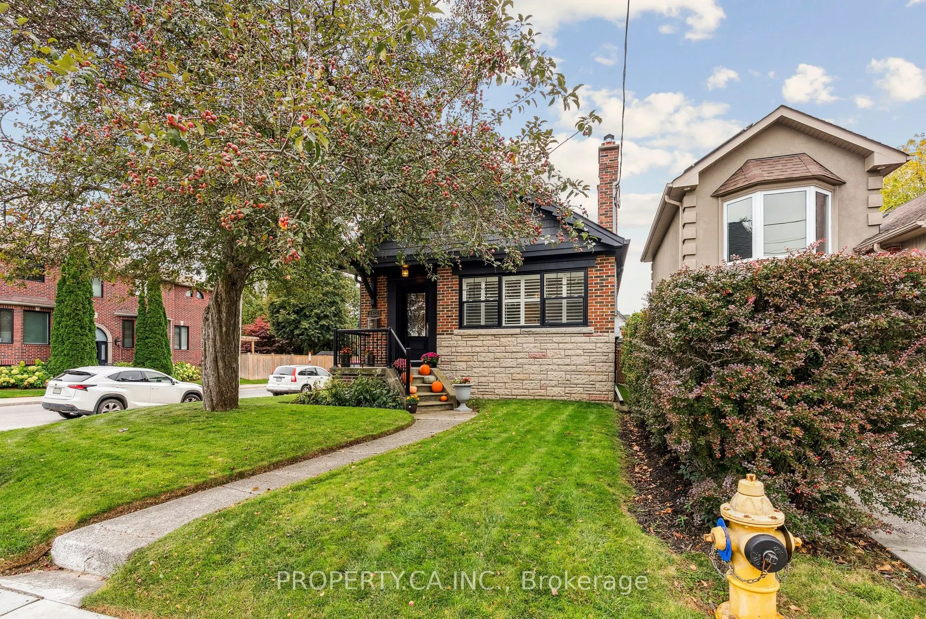1628 Woodbine Heights Boulevard