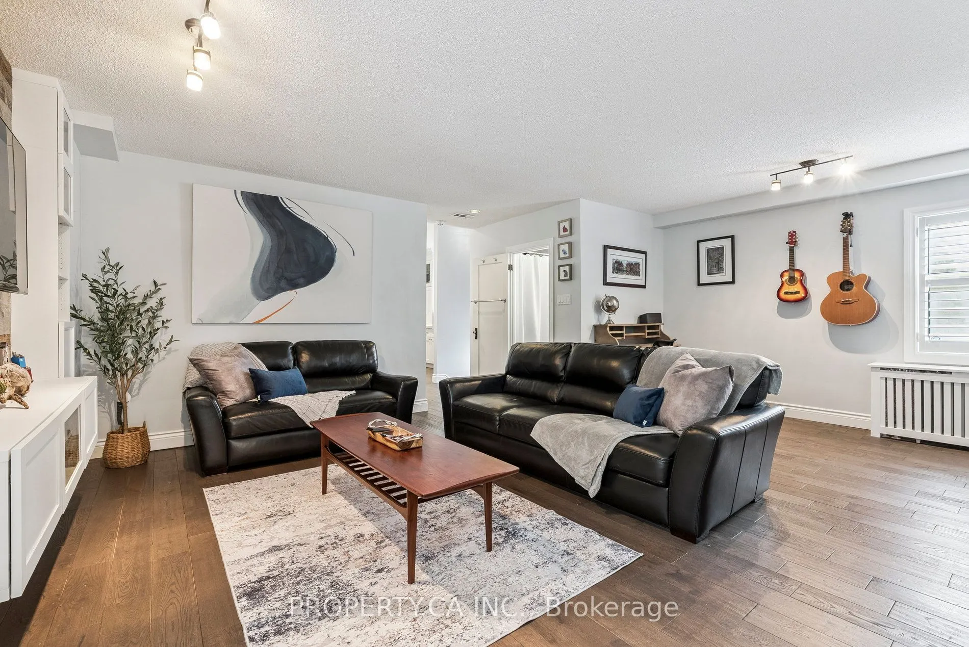 1628 Woodbine Heights Boulevard