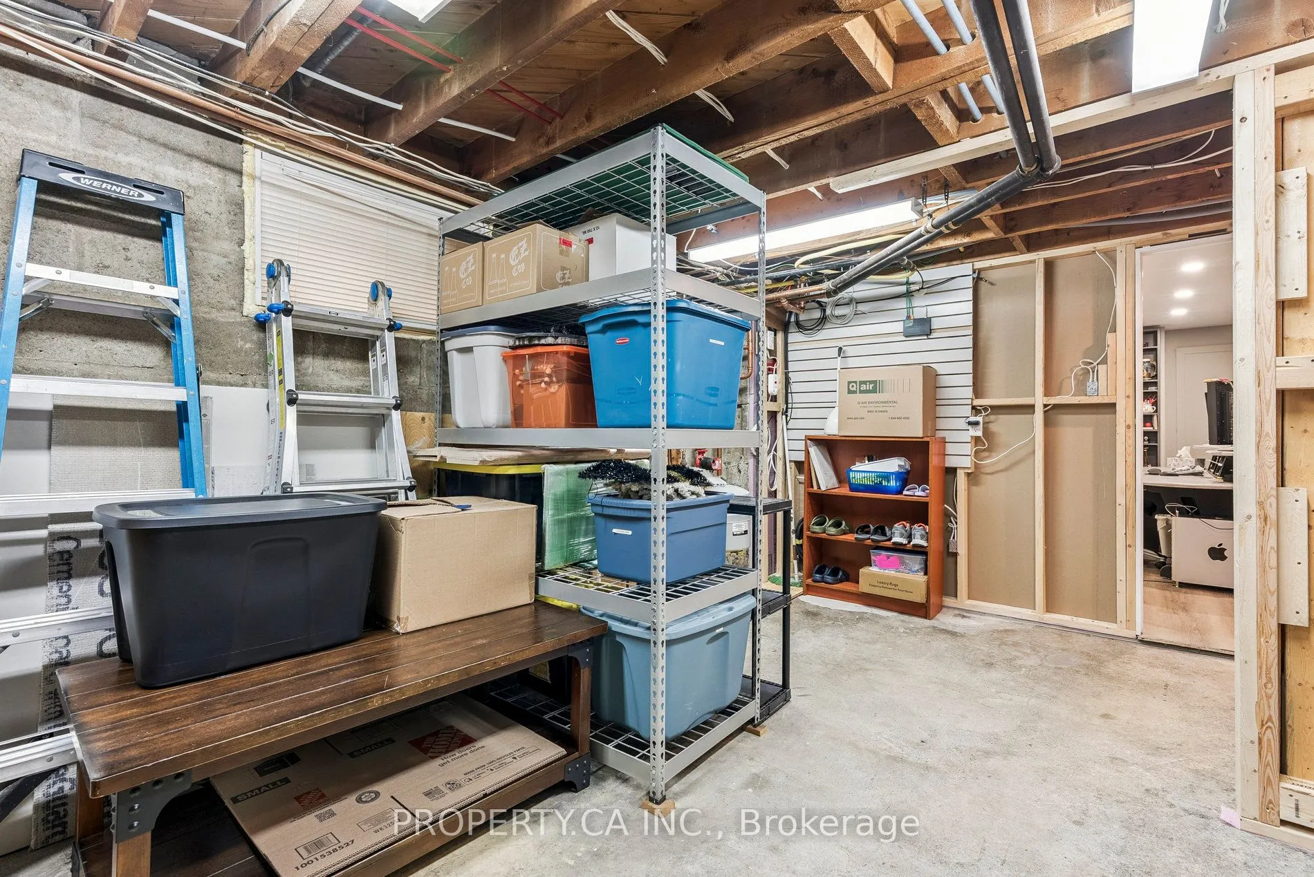 1628 Woodbine Heights Boulevard