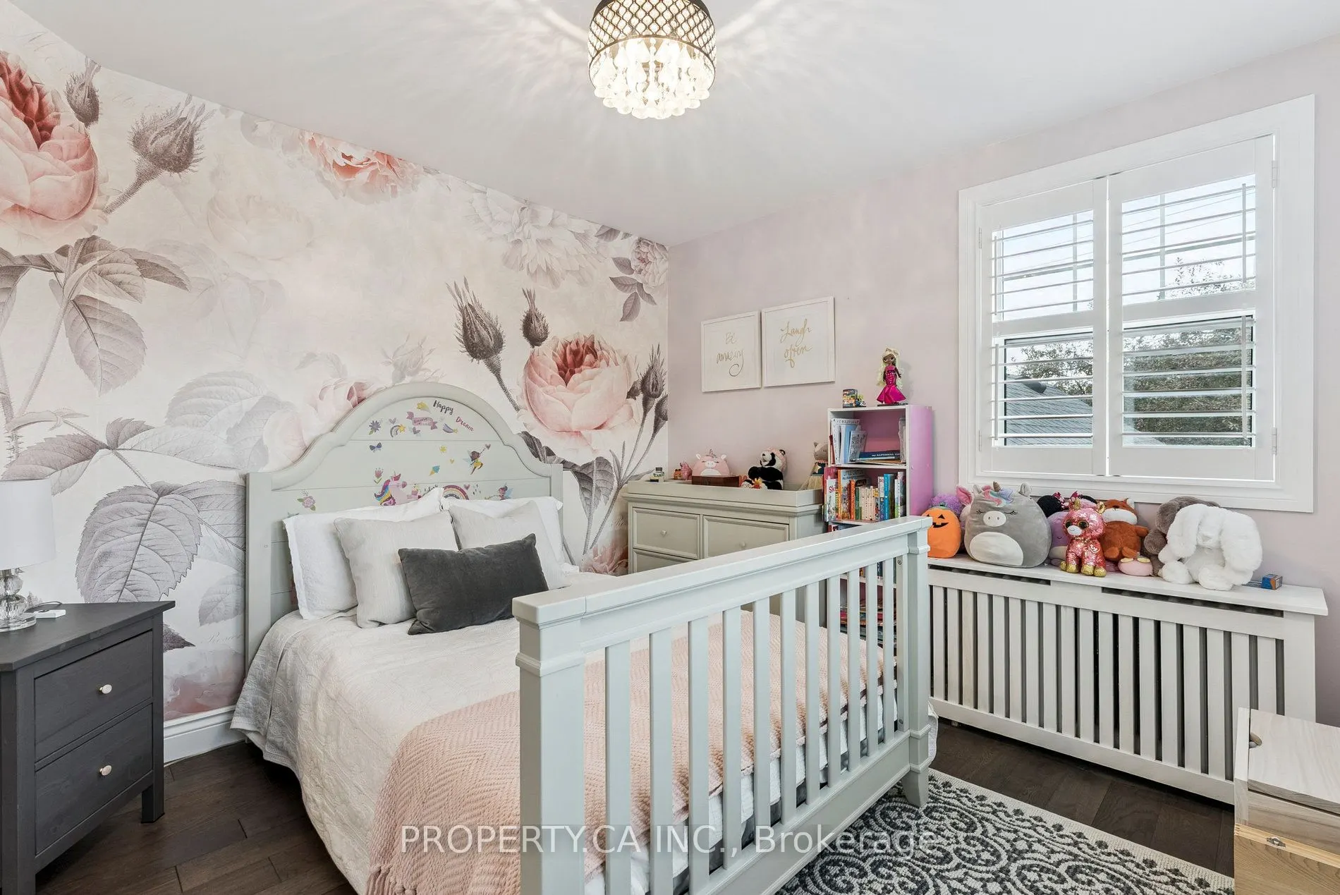 1628 Woodbine Heights Boulevard