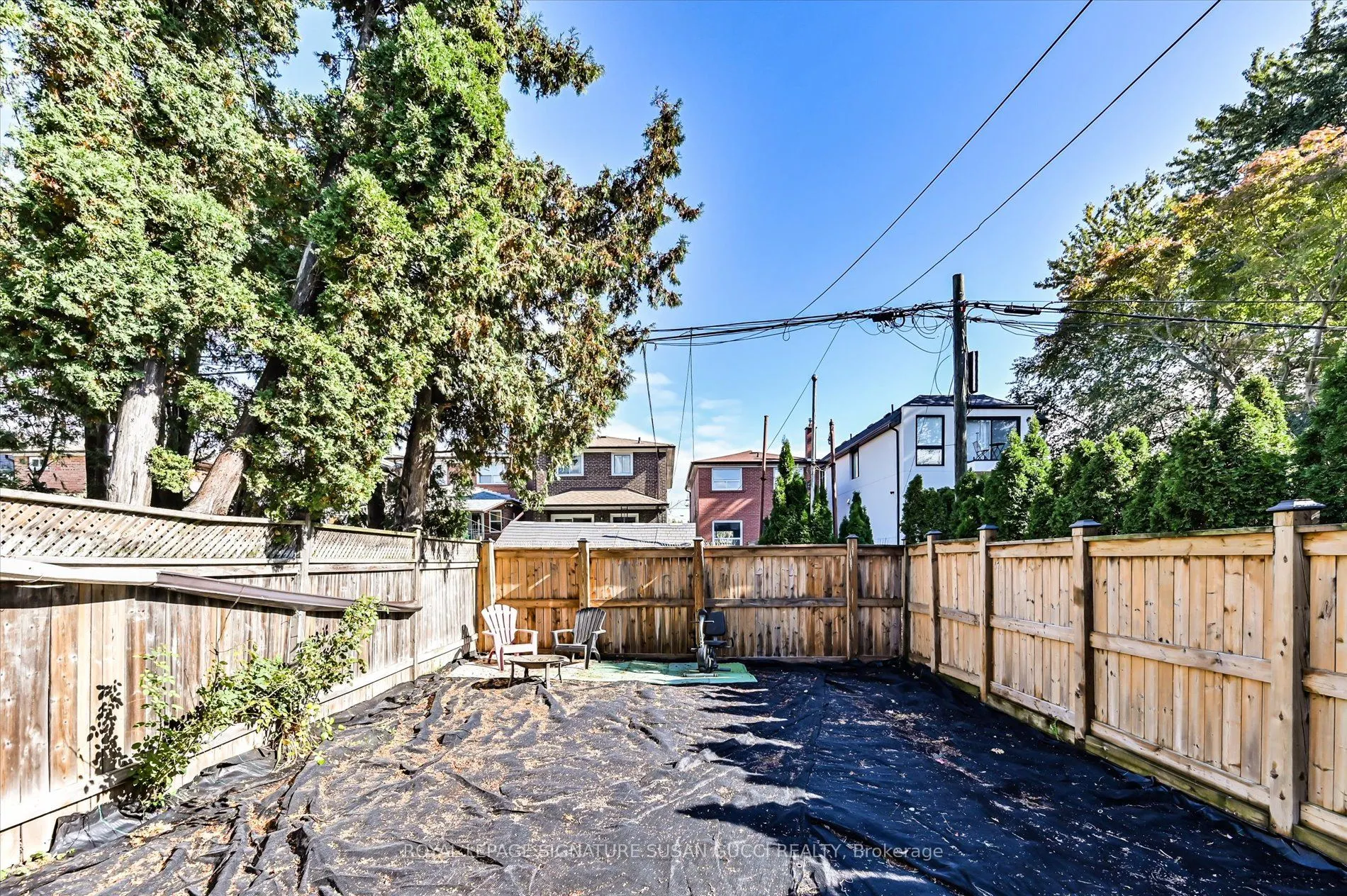 9 Everett Crescent