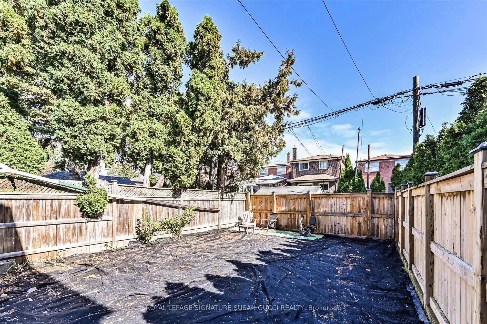9 Everett Crescent