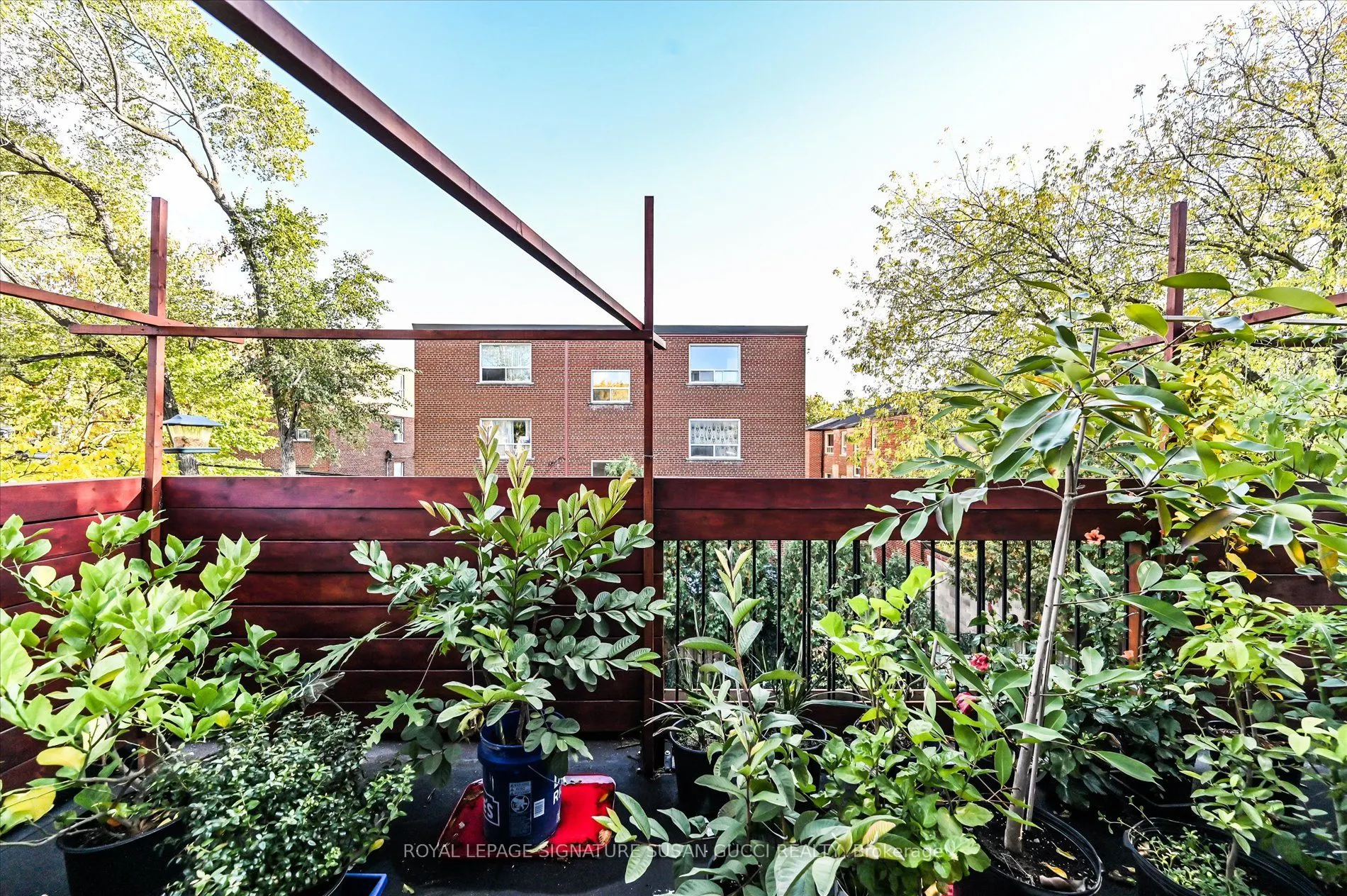 3 Holmstead Avenue
