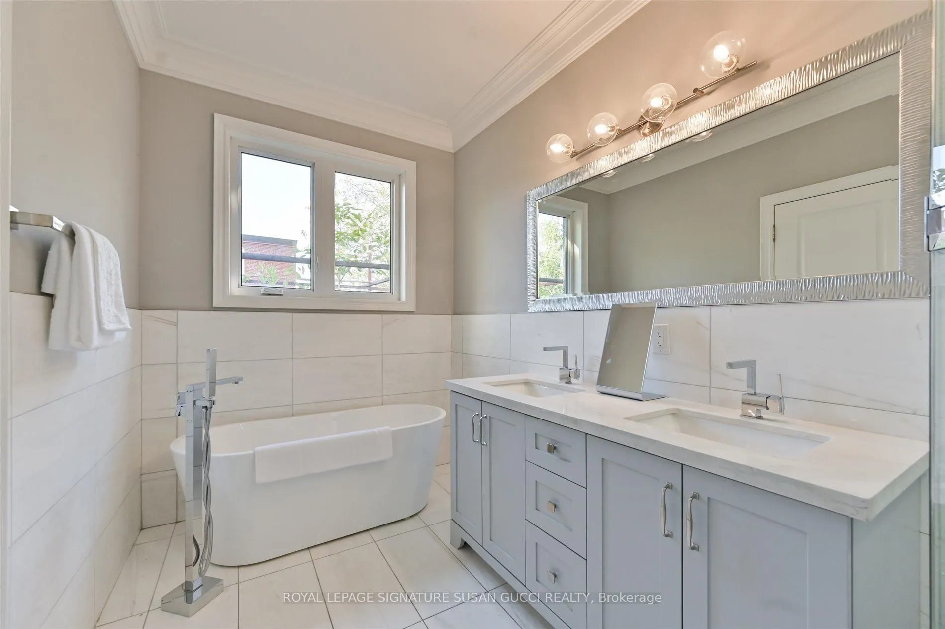 3 Holmstead Avenue