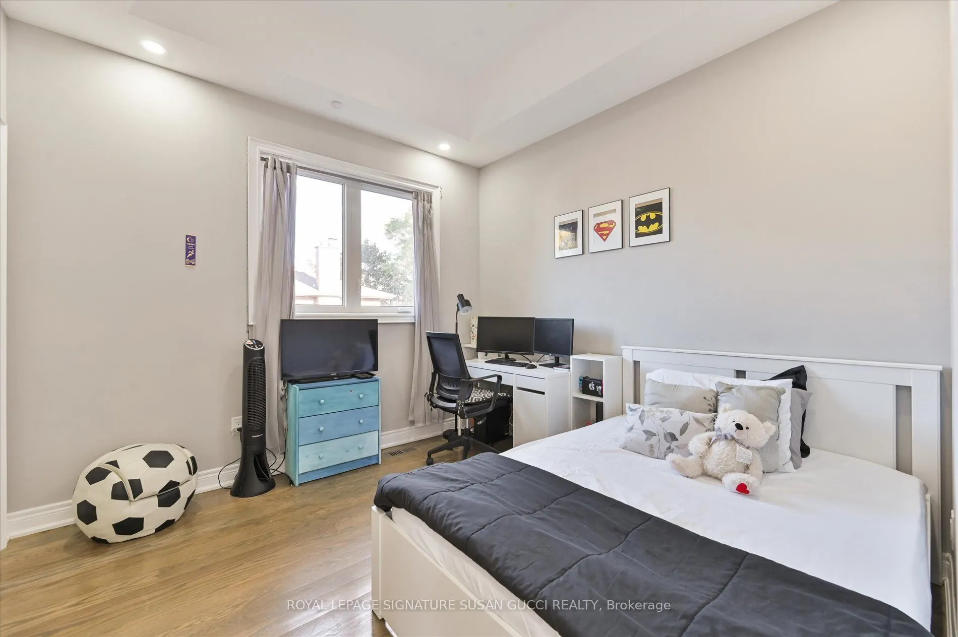3 Holmstead Avenue
