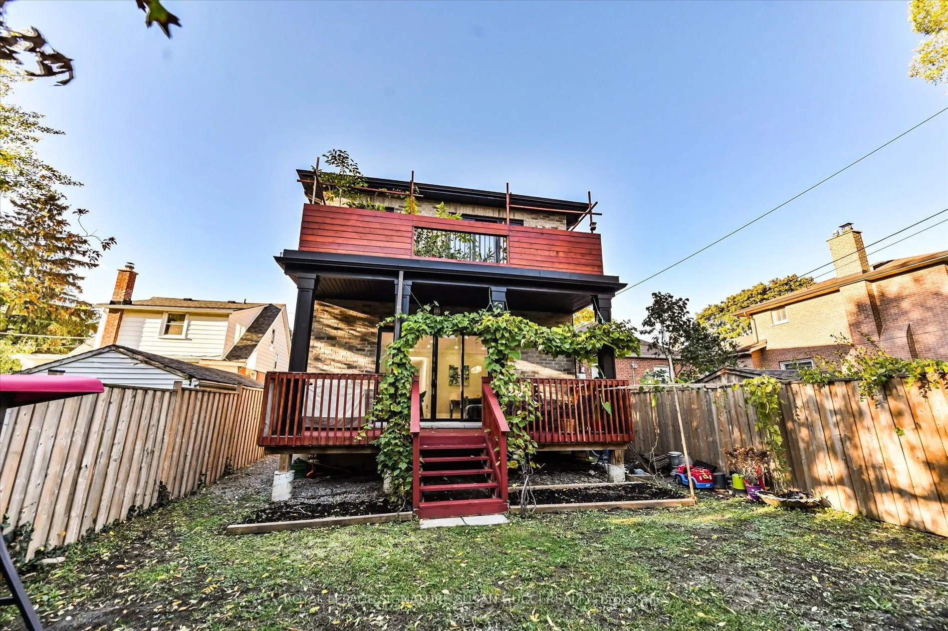 3 Holmstead Avenue