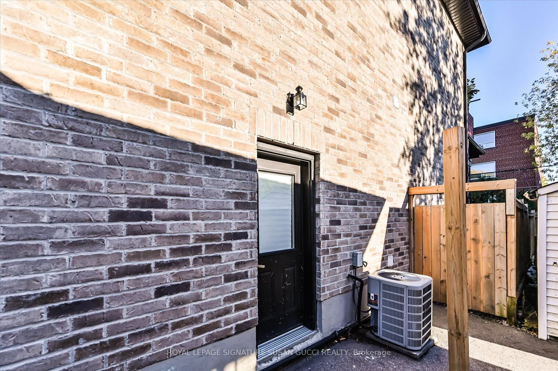 3 Holmstead Avenue