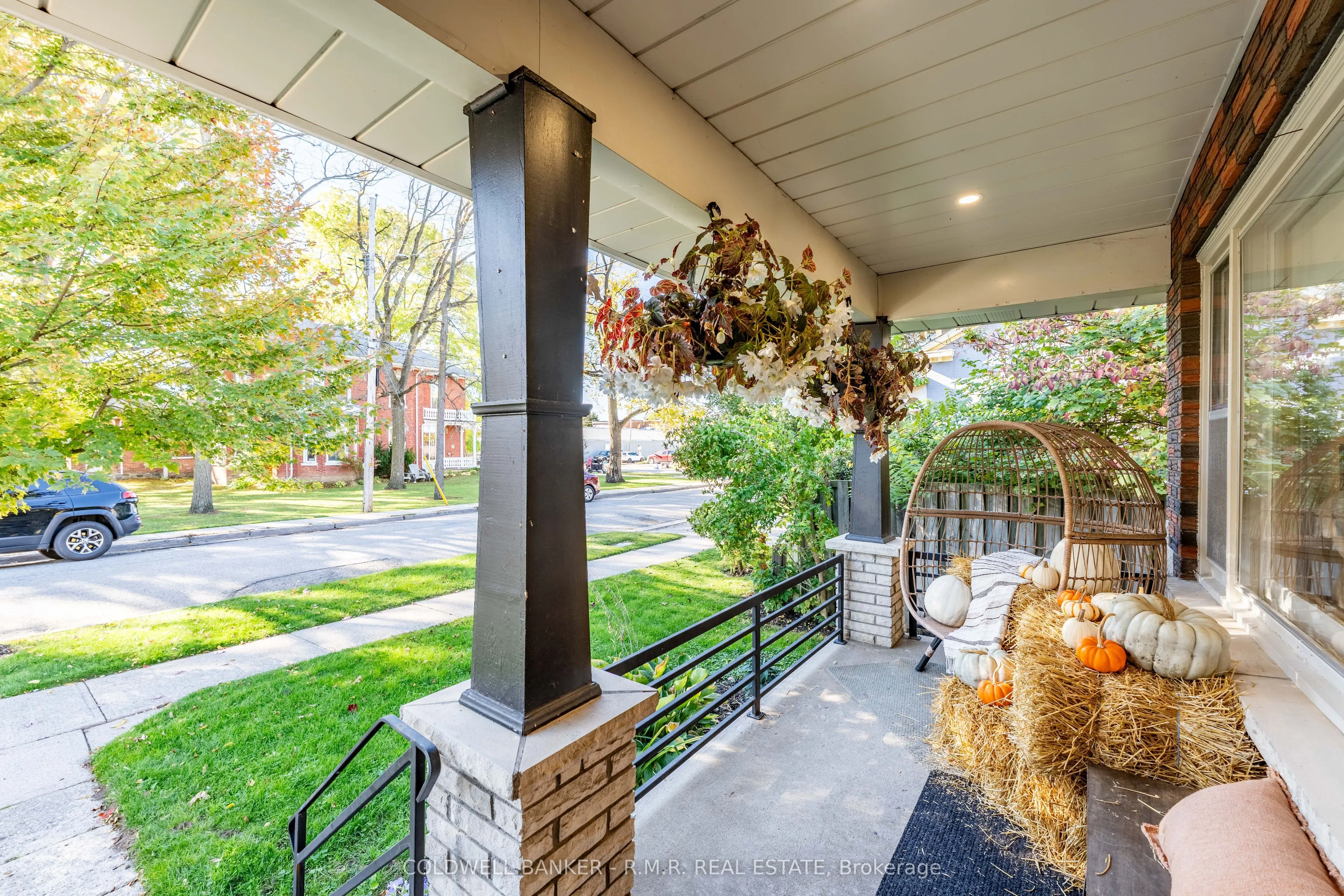 18 Centreview Street