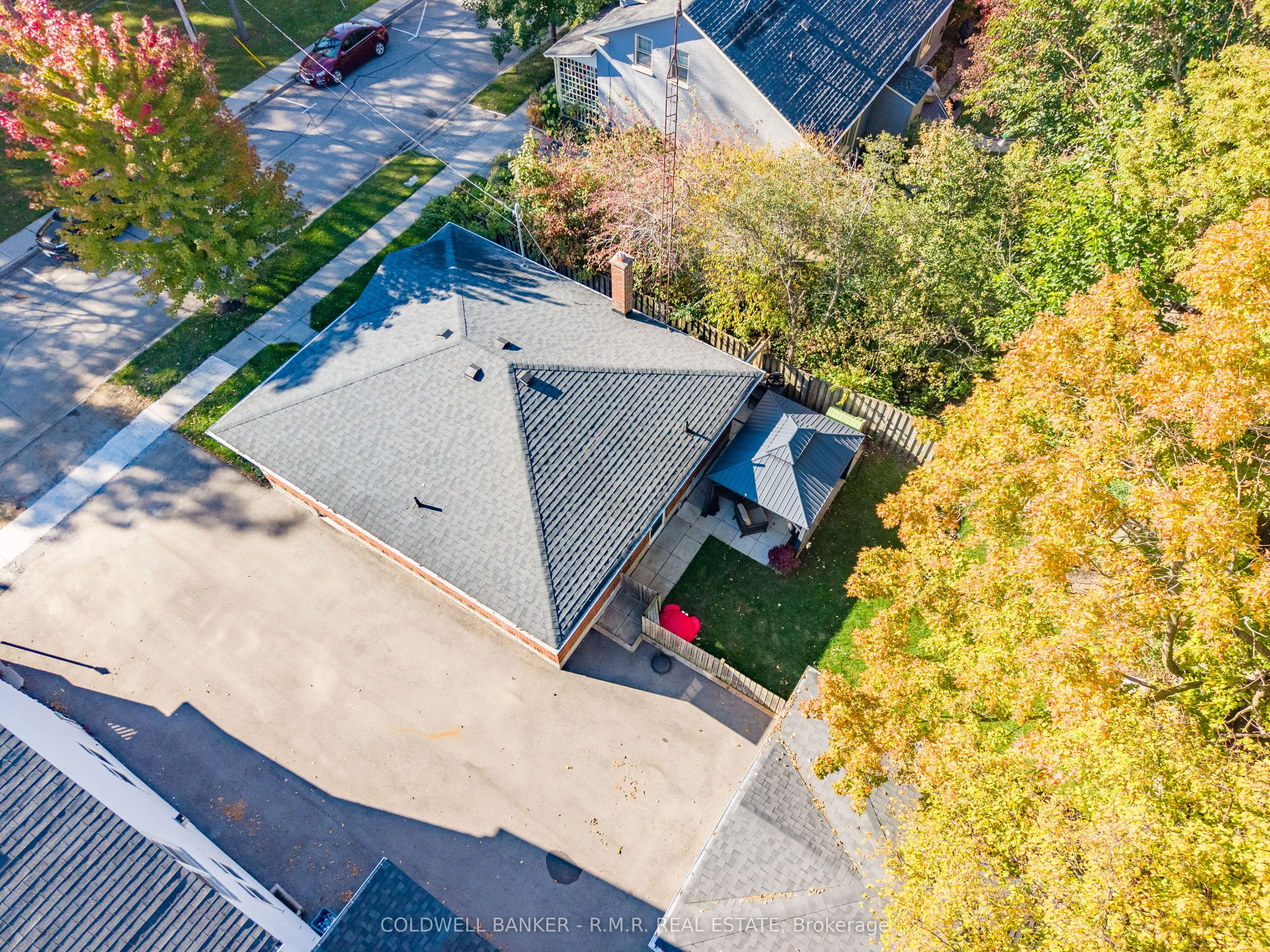 18 Centreview Street