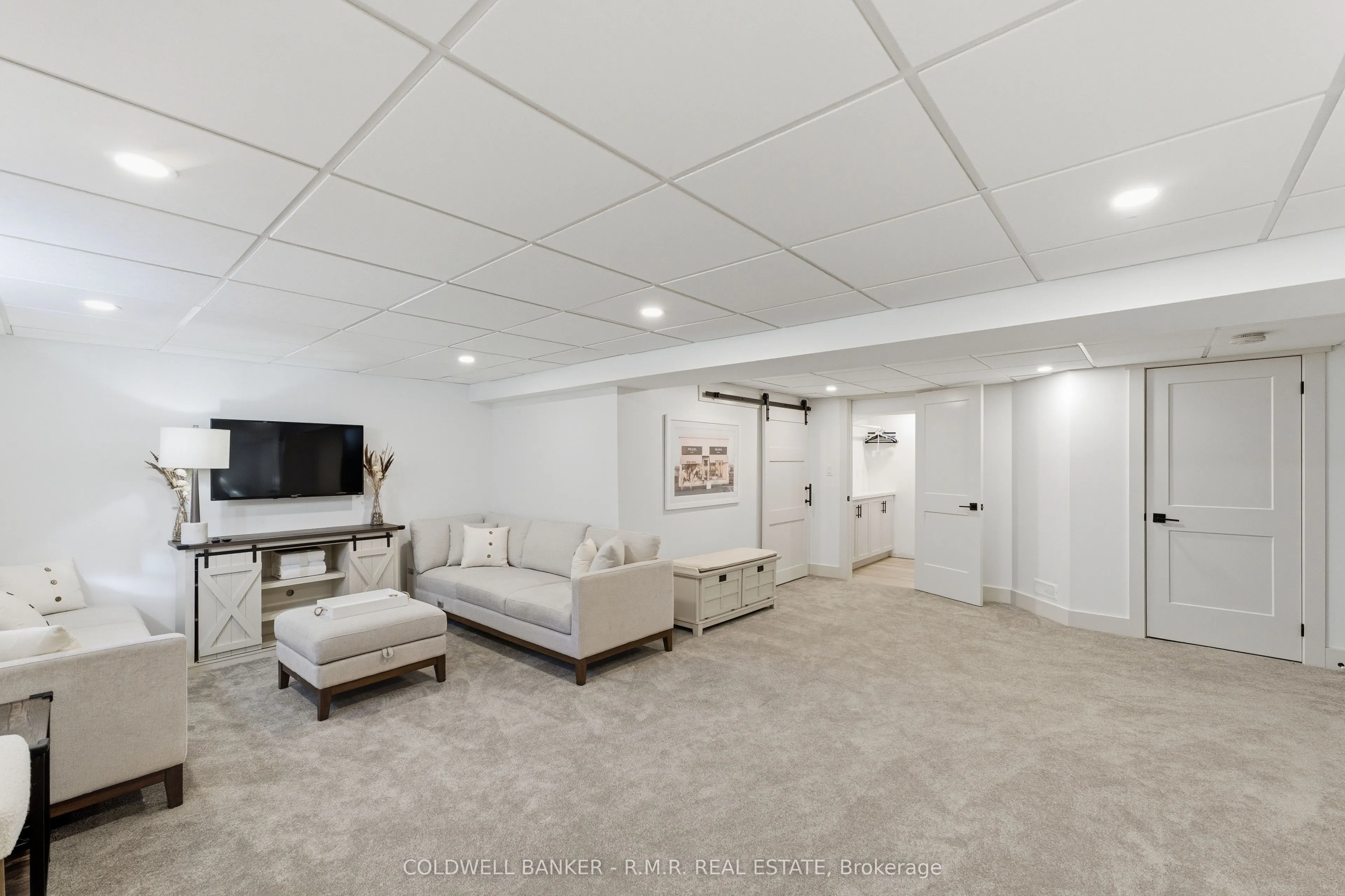 18 Centreview Street