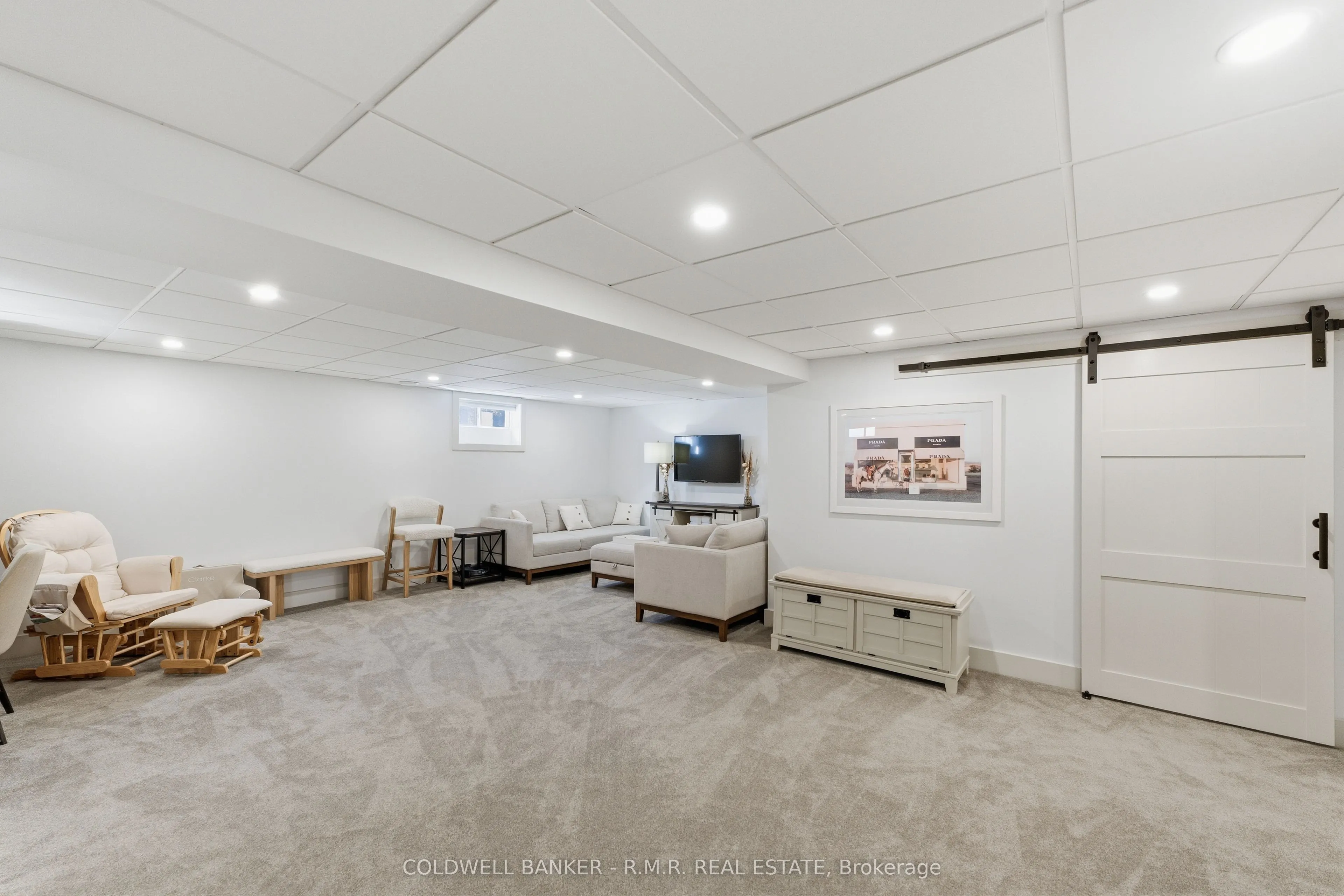 18 Centreview Street