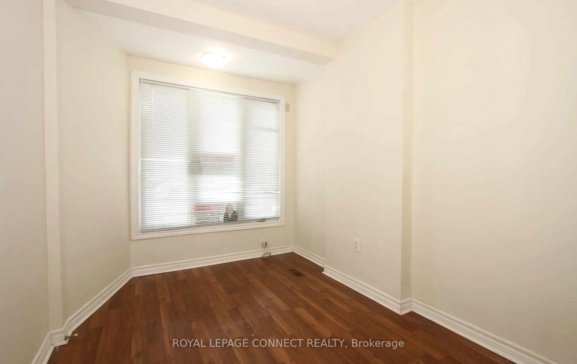 1229A Woodbine Main Floor Avenue