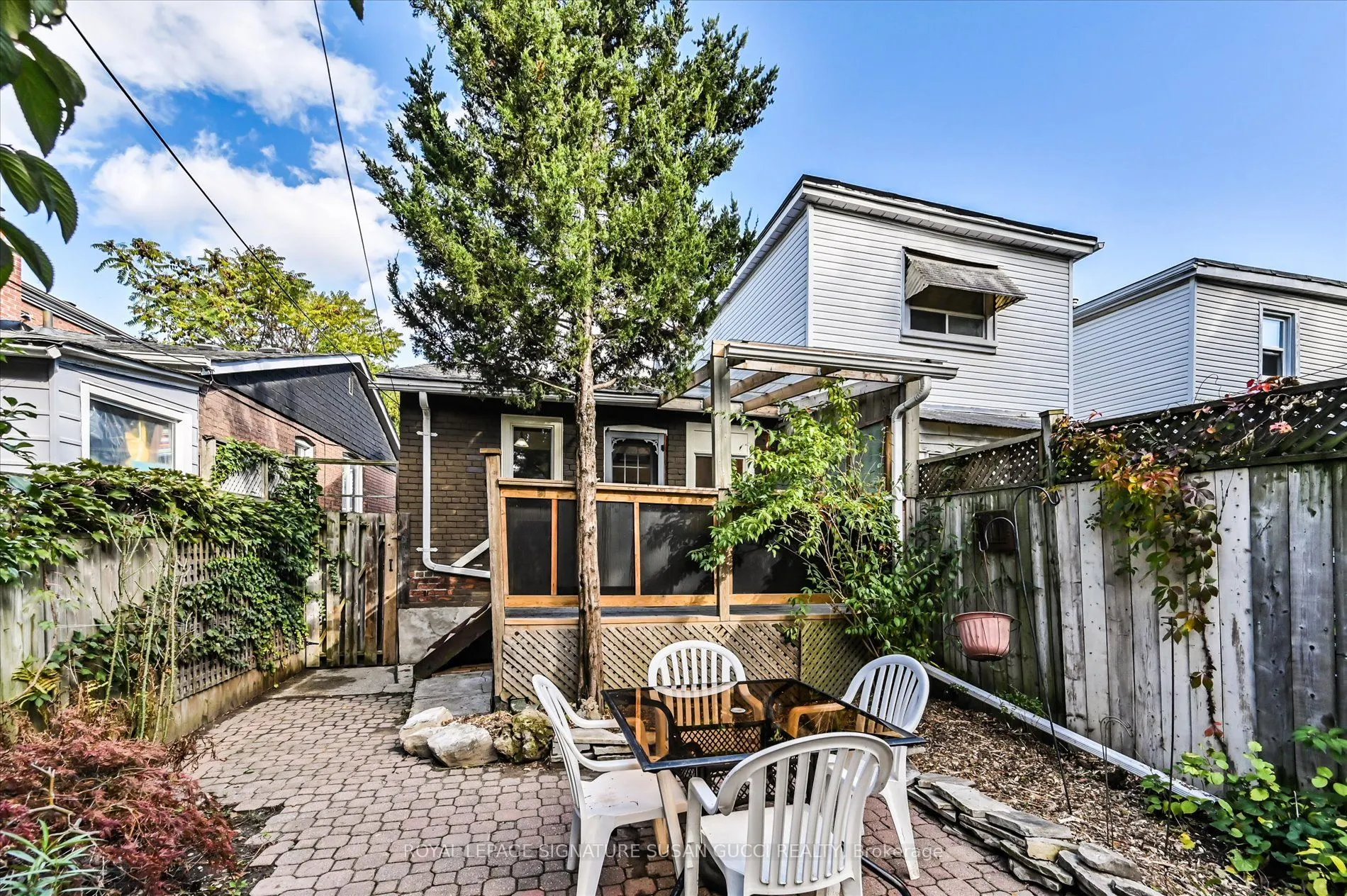 1138 Woodbine Avenue
