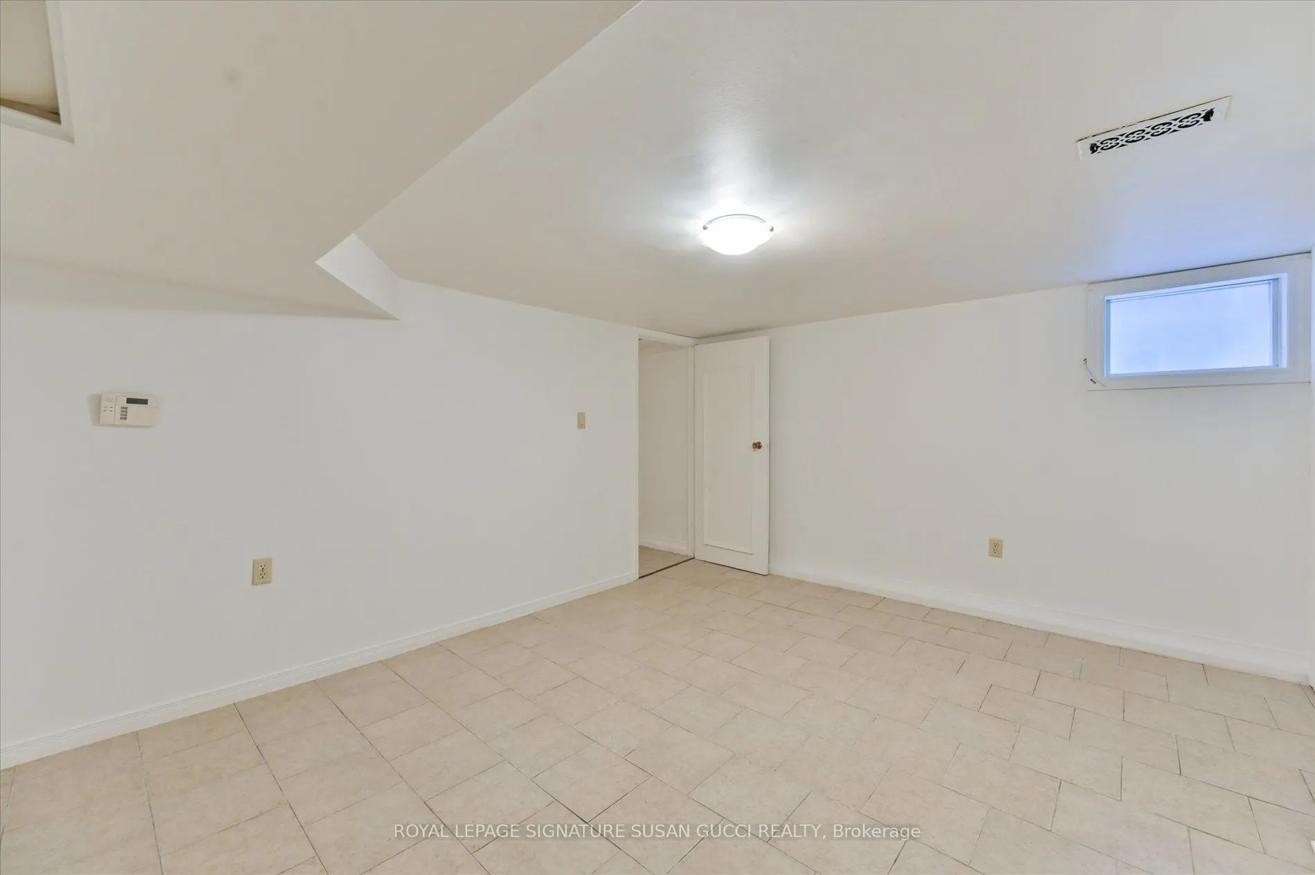 1138 Woodbine Avenue