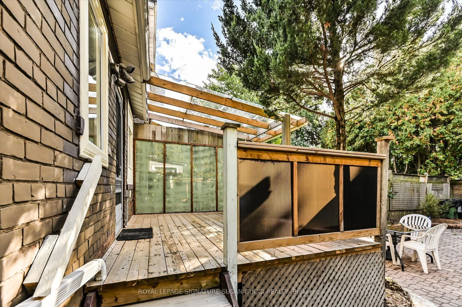 1138 Woodbine Avenue