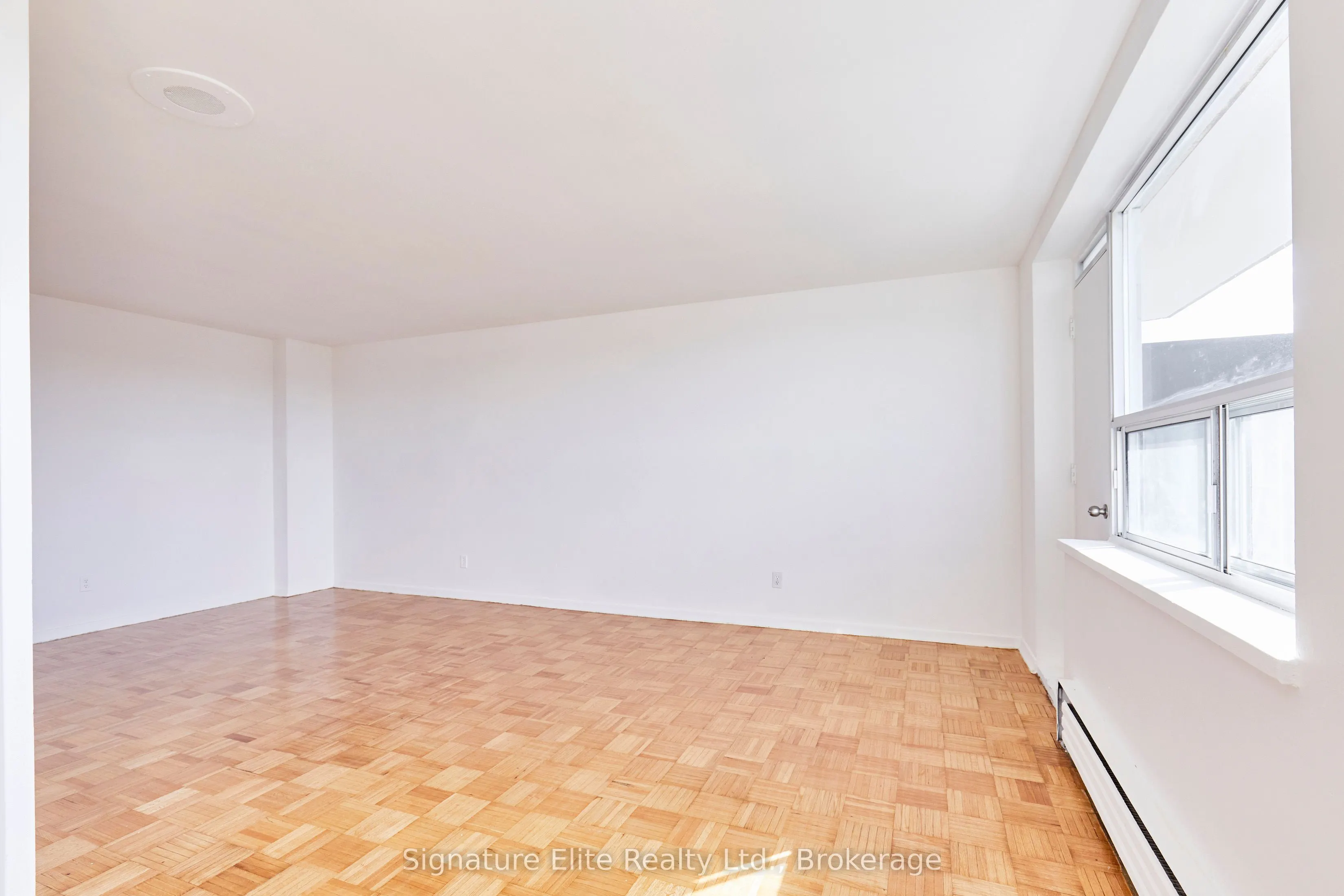 1765 Lawrence Avenue E, #514