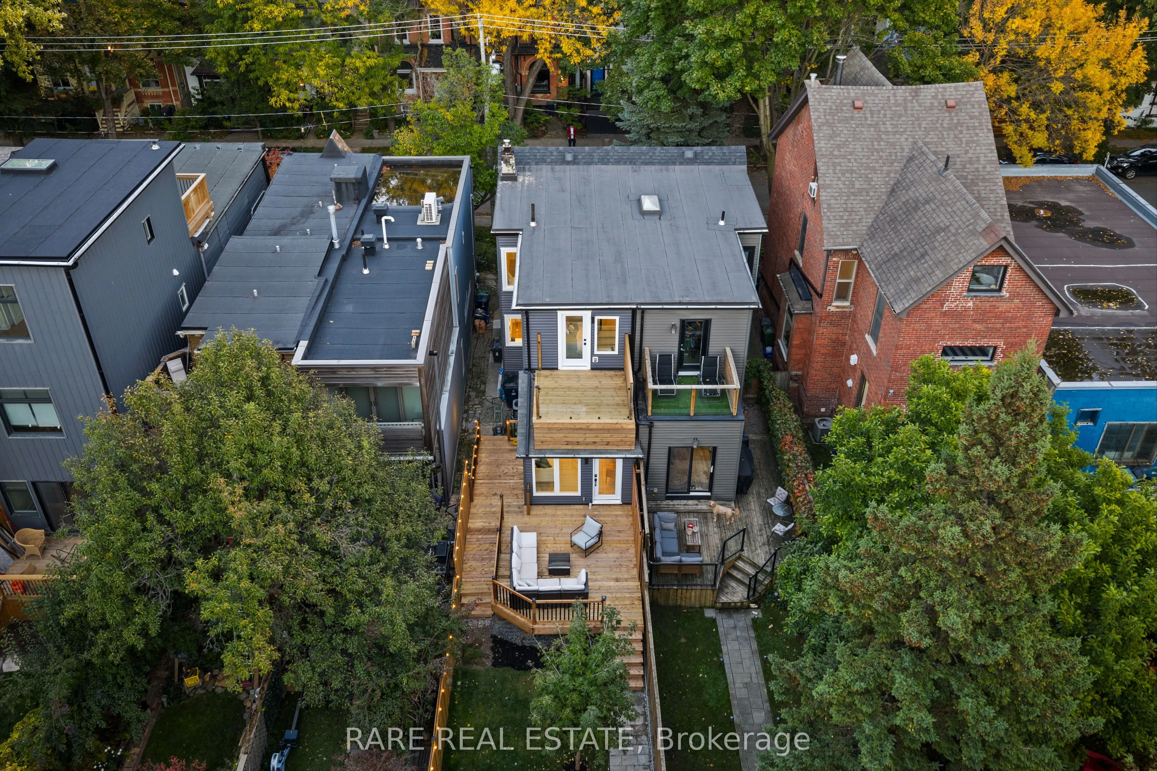 40 1/2 Morse Street N