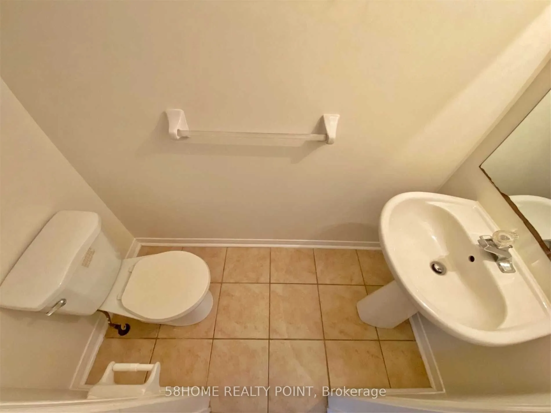 17 Exchequer Place, #Main