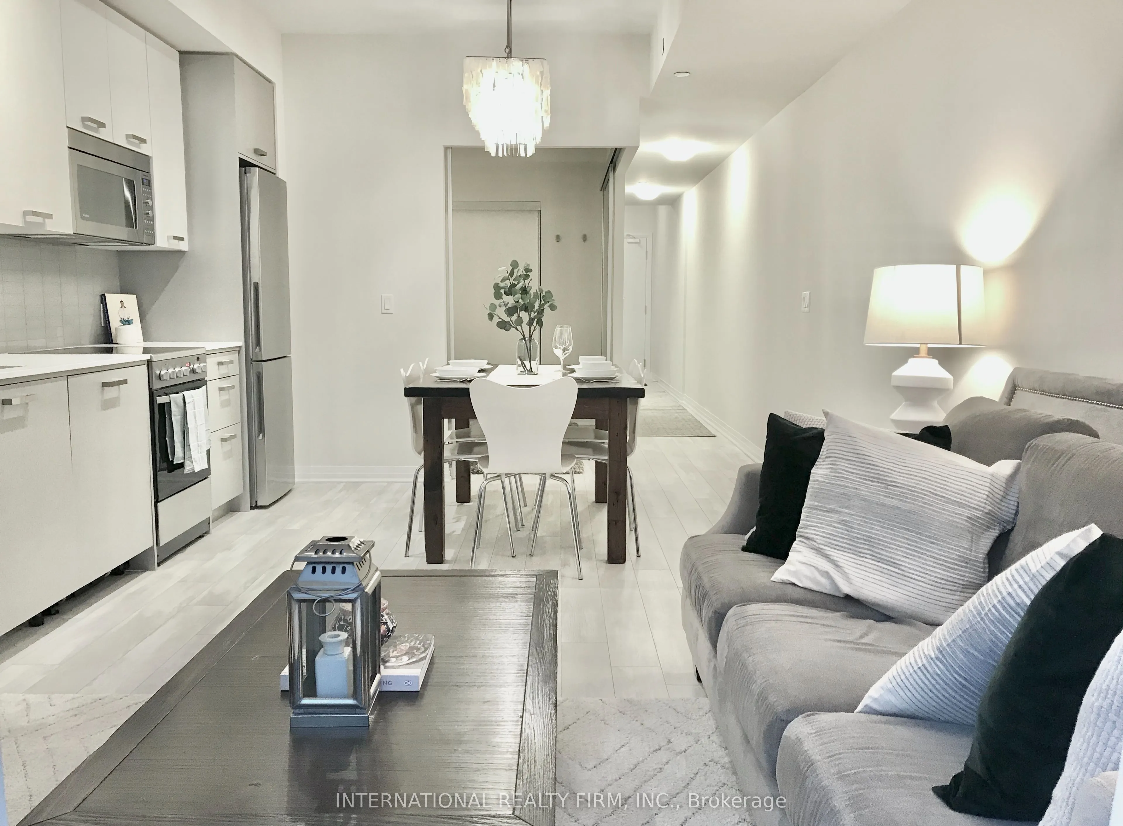 1630 Queen Street E, #412