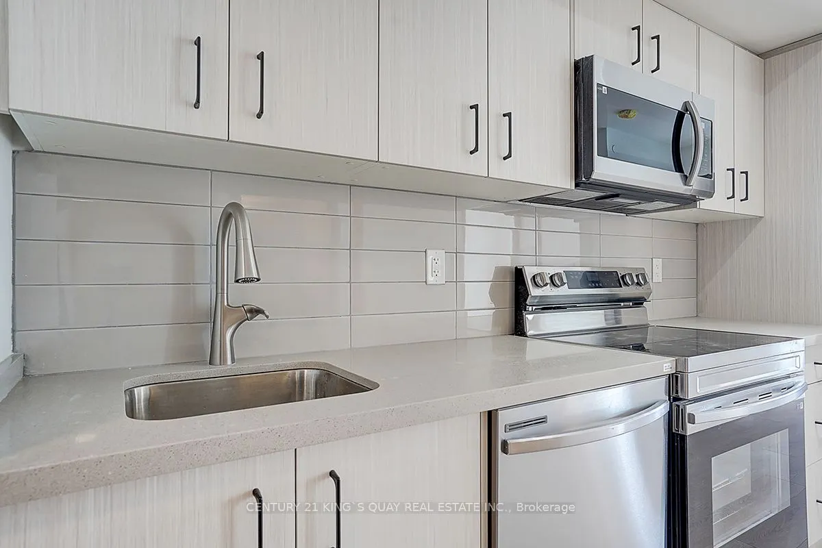 3429 Sheppard Avenue E, #808