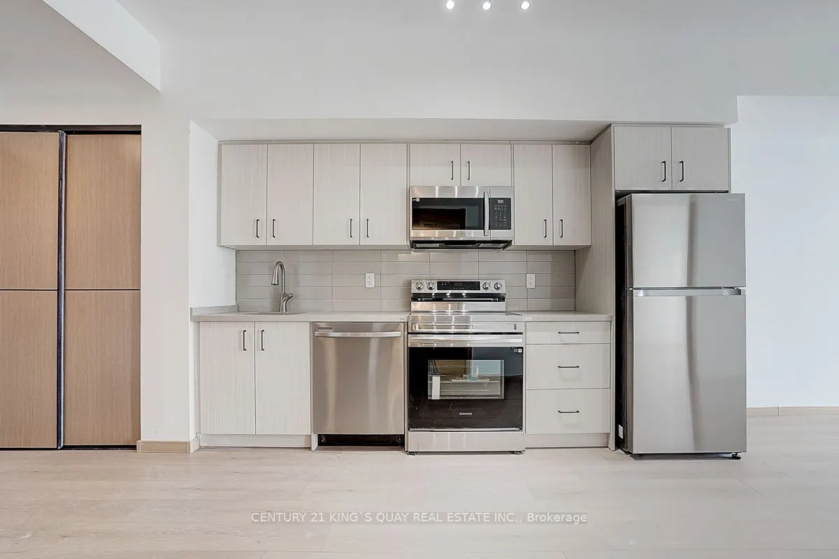 3429 Sheppard Avenue E, #808