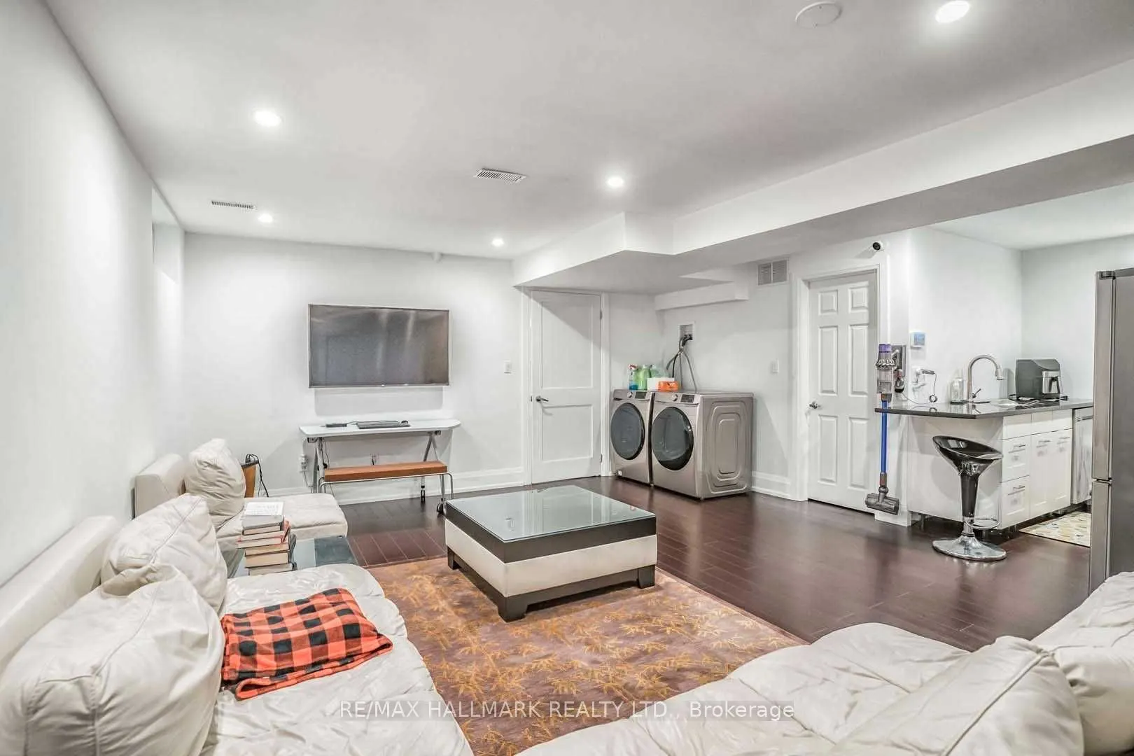759 Coxwell Avenue, #BSMT