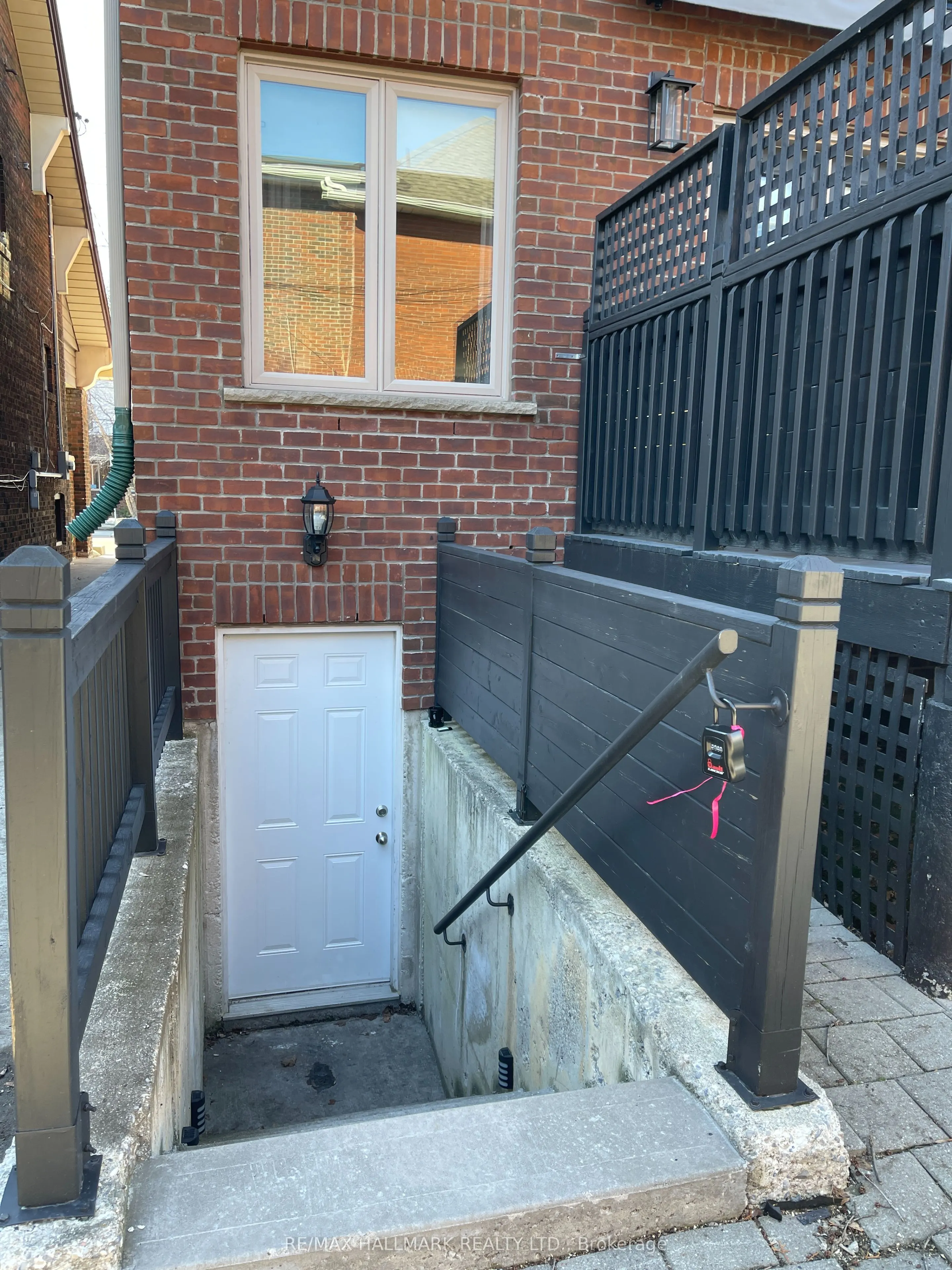 759 Coxwell Avenue, #BSMT