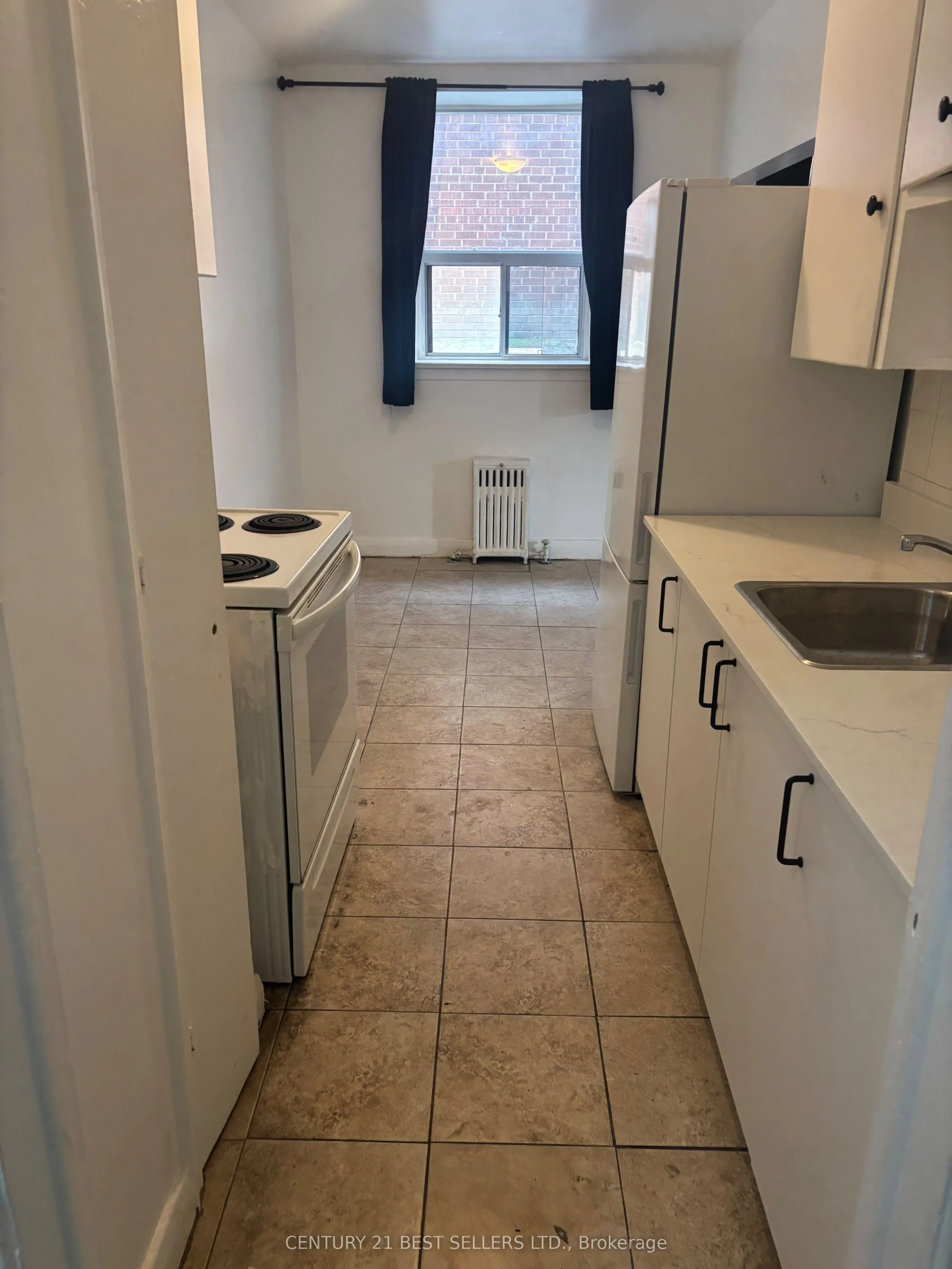 990 O'connor Drive, #106