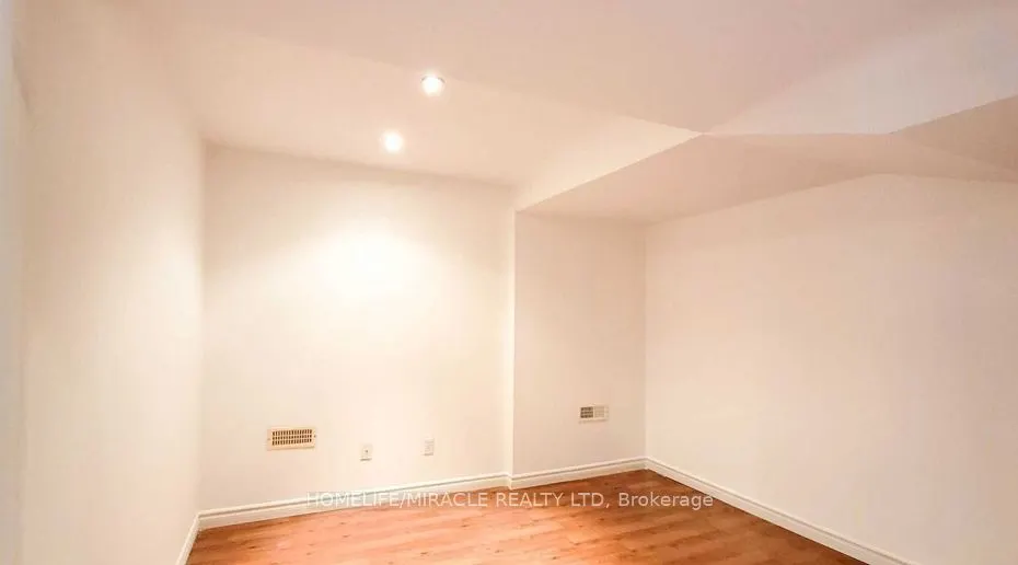 56 Cousins Street, #Lower