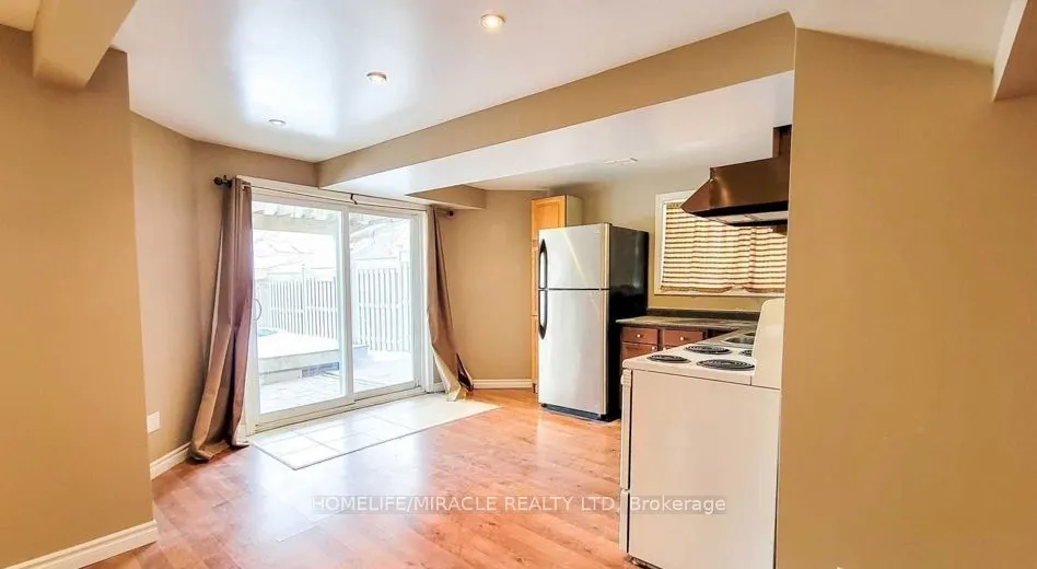 56 Cousins Street, #Lower