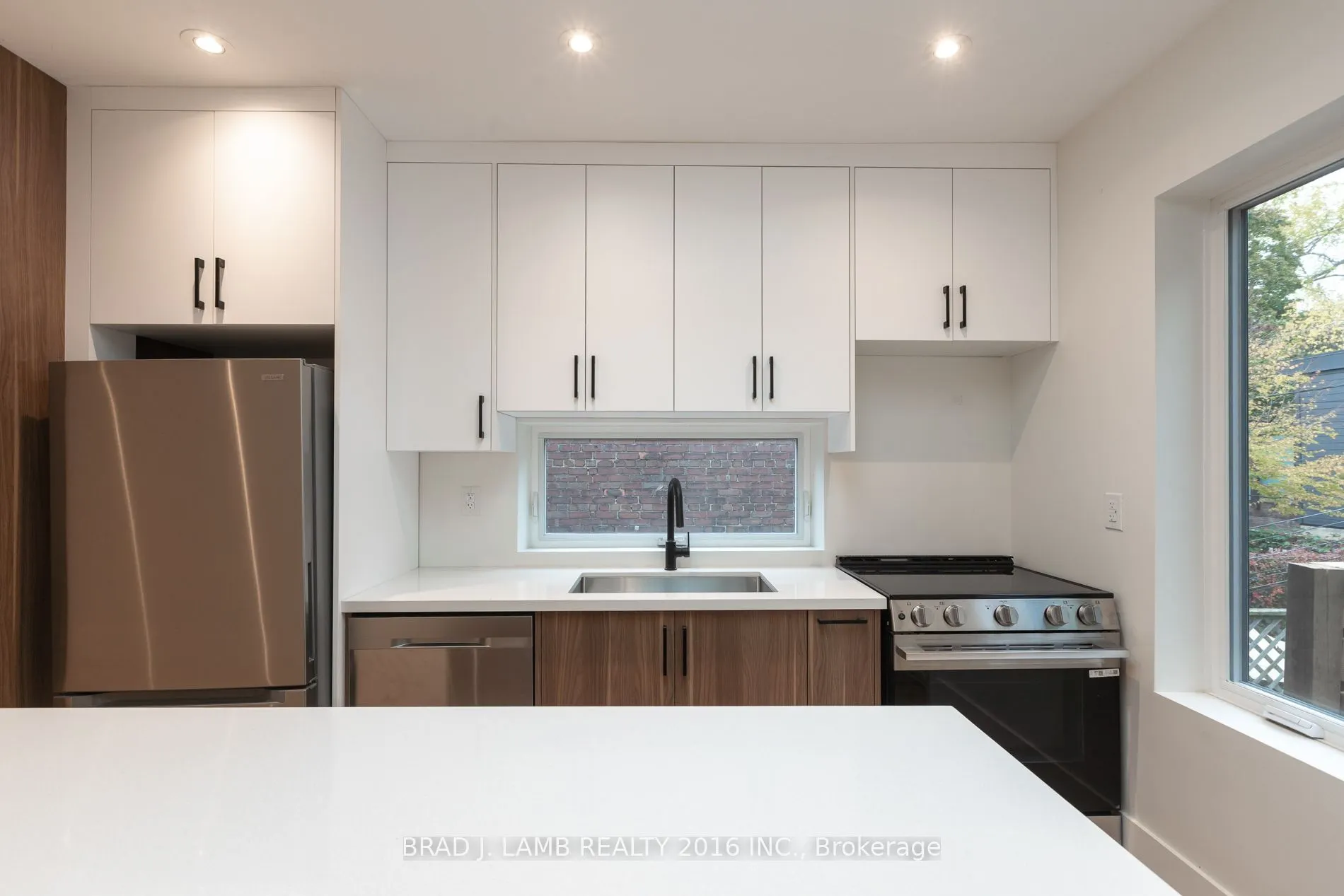 84 Sparkhall Avenue, #Upper Floor