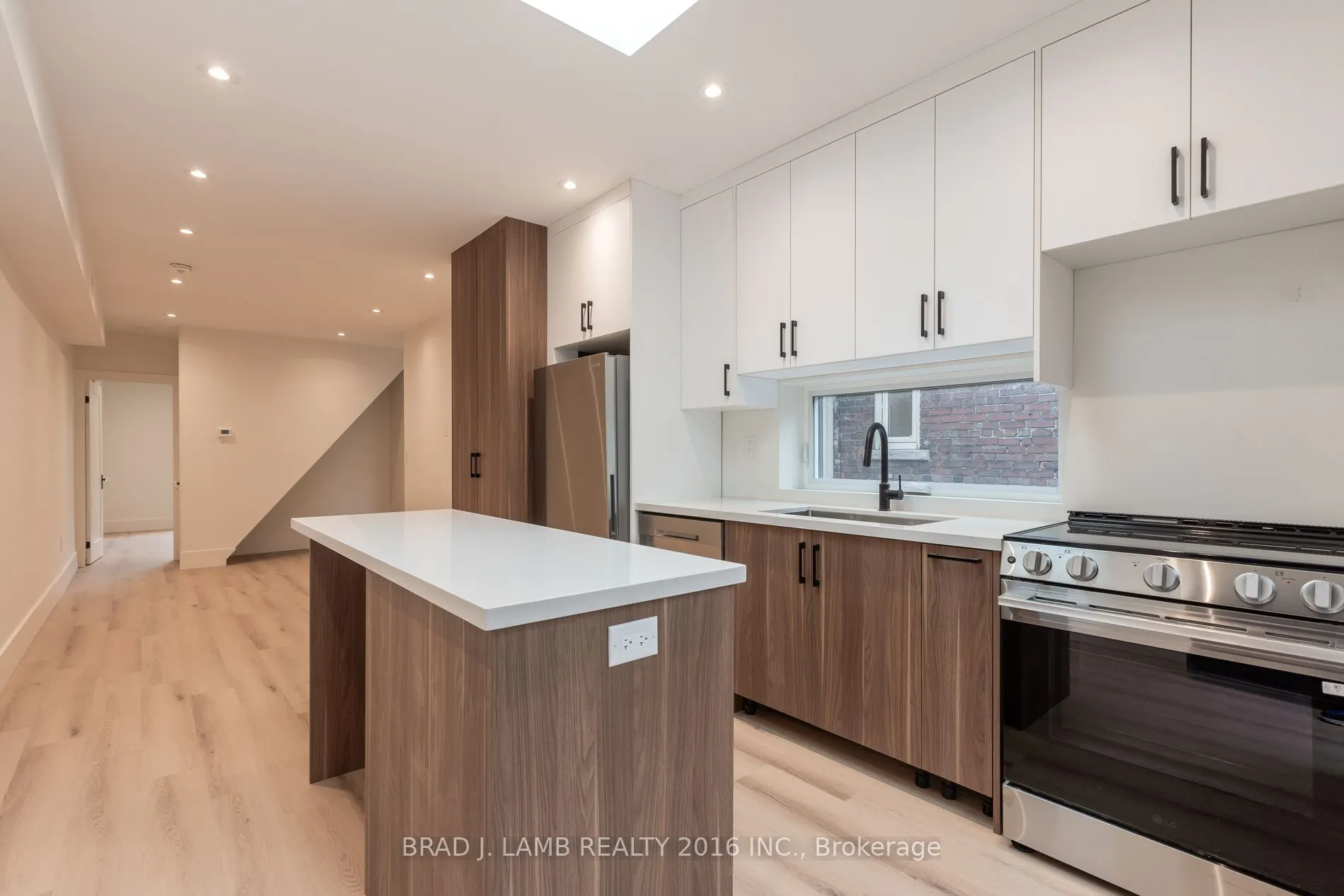 84 Sparkhall Avenue, #Upper Floor