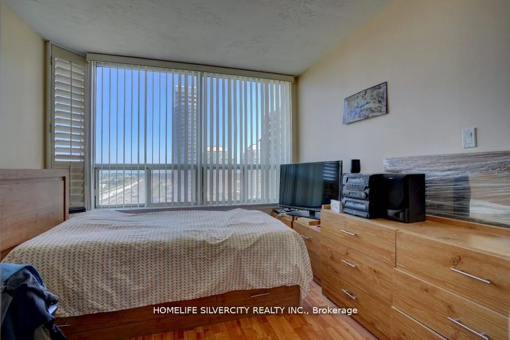 88 Corporate Drive, #1617