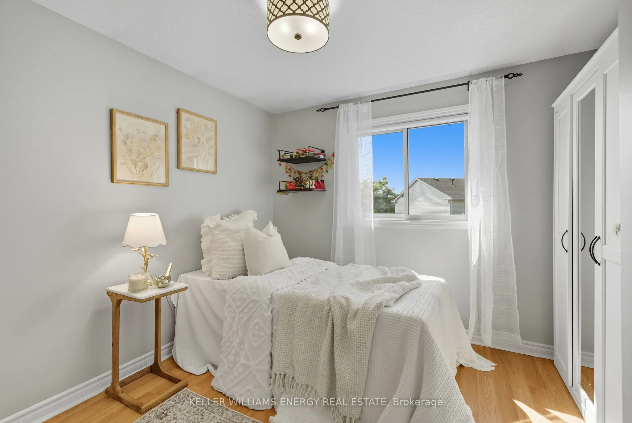 8 Inglis Avenue