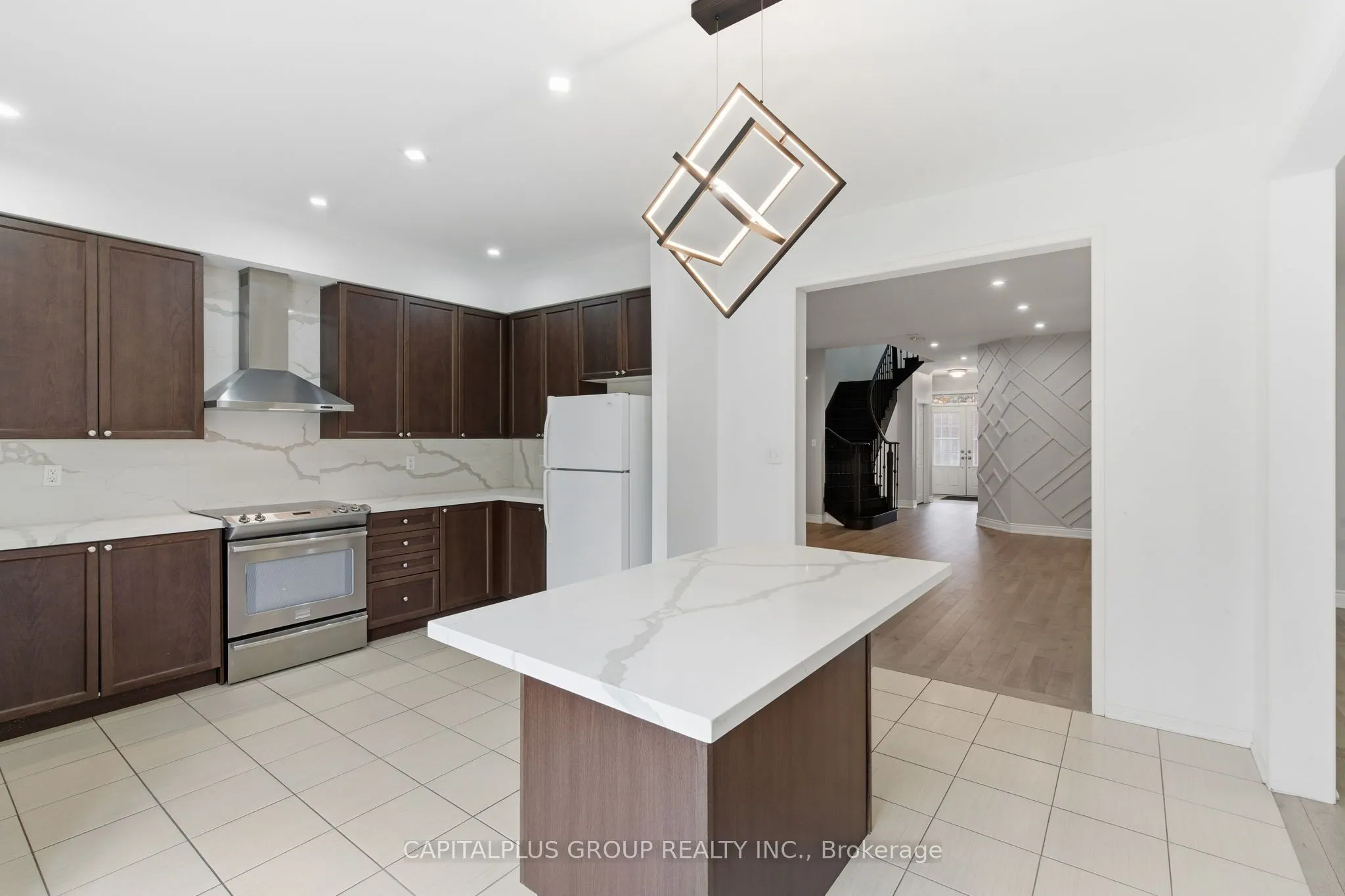 2352 Secreto Drive, #Main