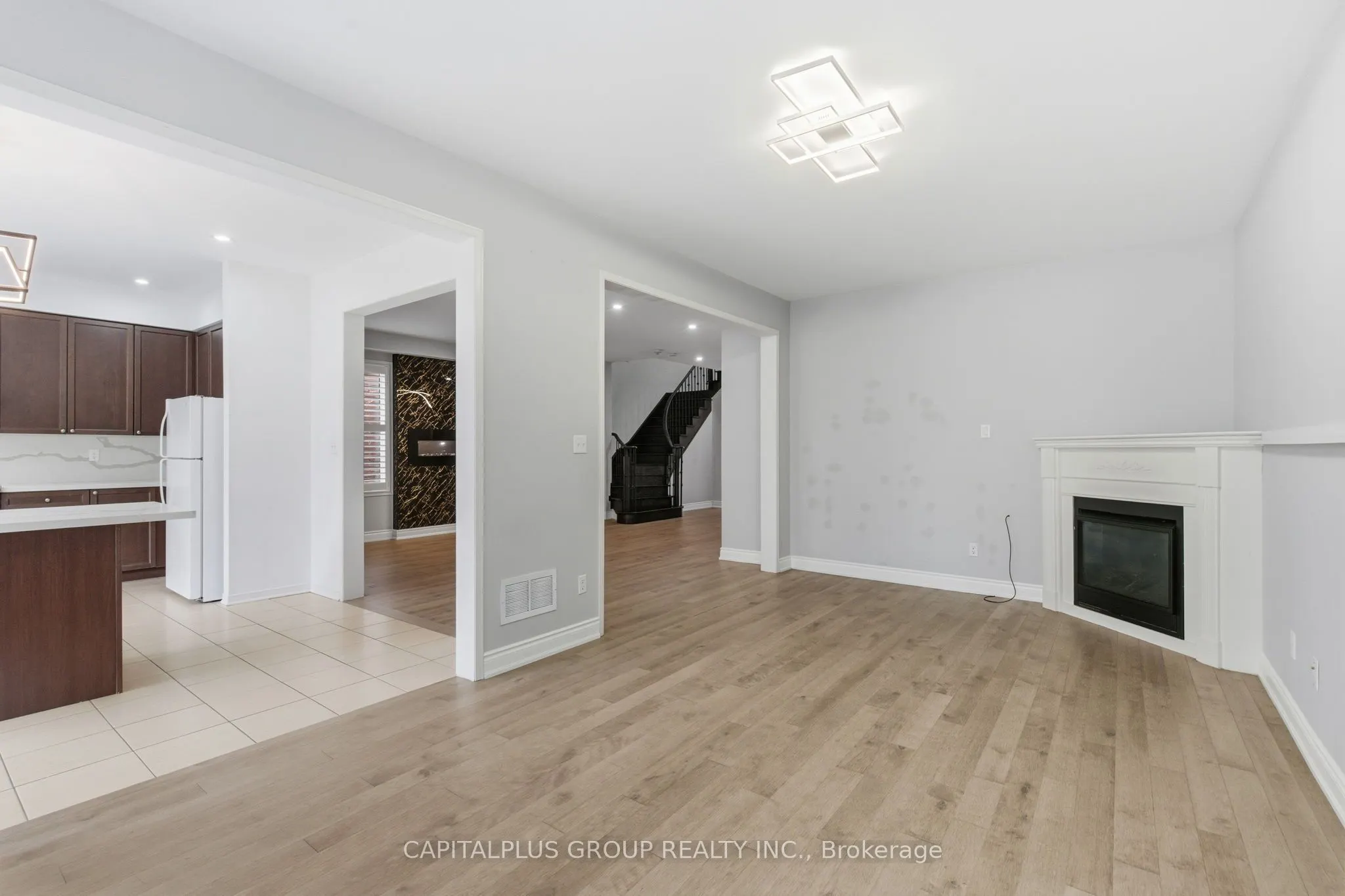 2352 Secreto Drive, #Main
