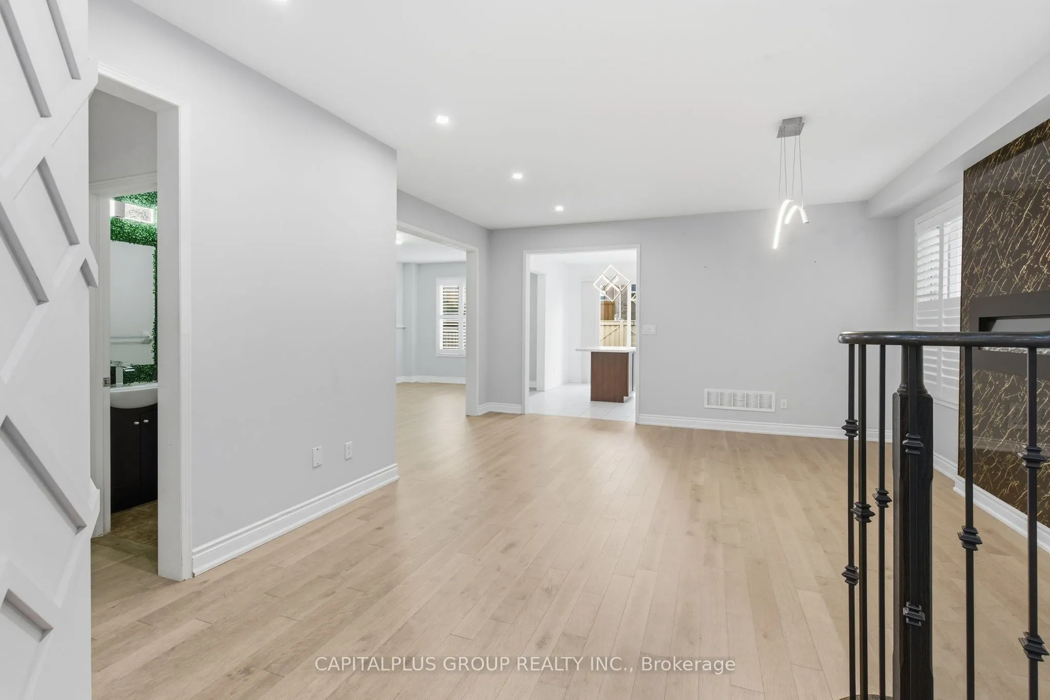2352 Secreto Drive, #Main