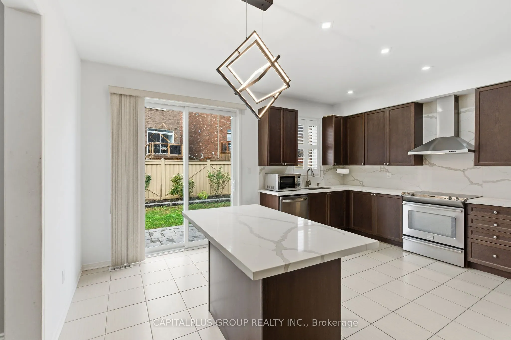 2352 Secreto Drive, #Main