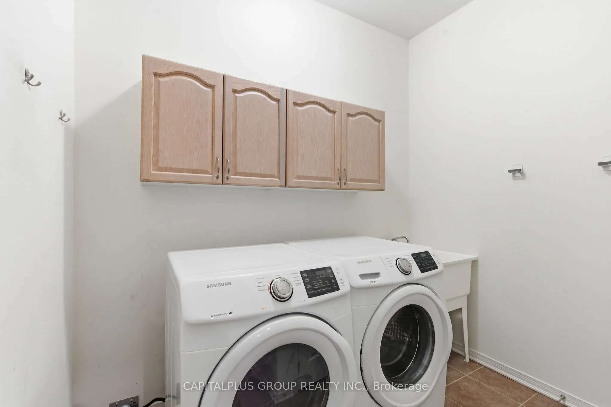 2352 Secreto Drive, #Main