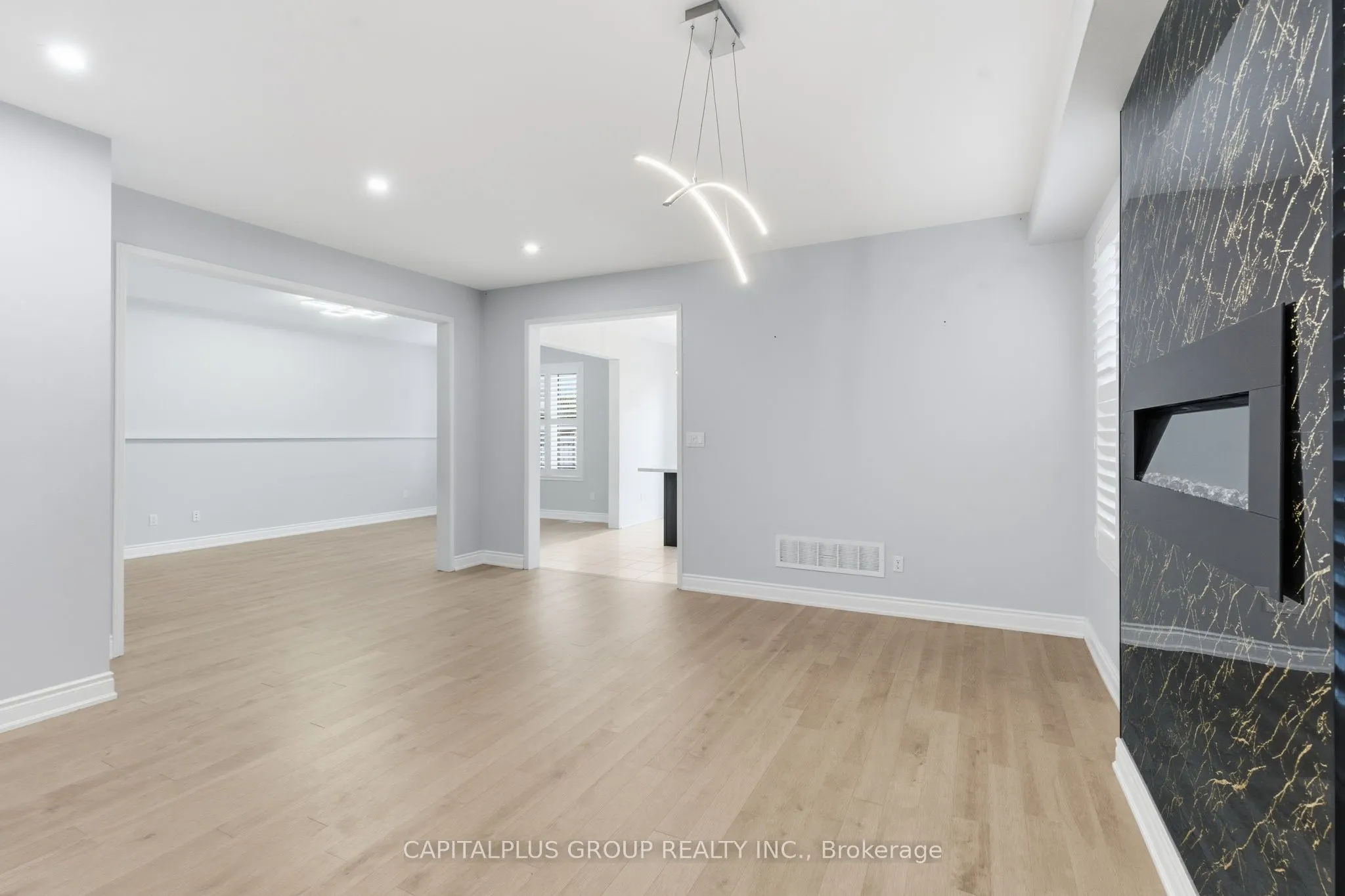 2352 Secreto Drive, #Main