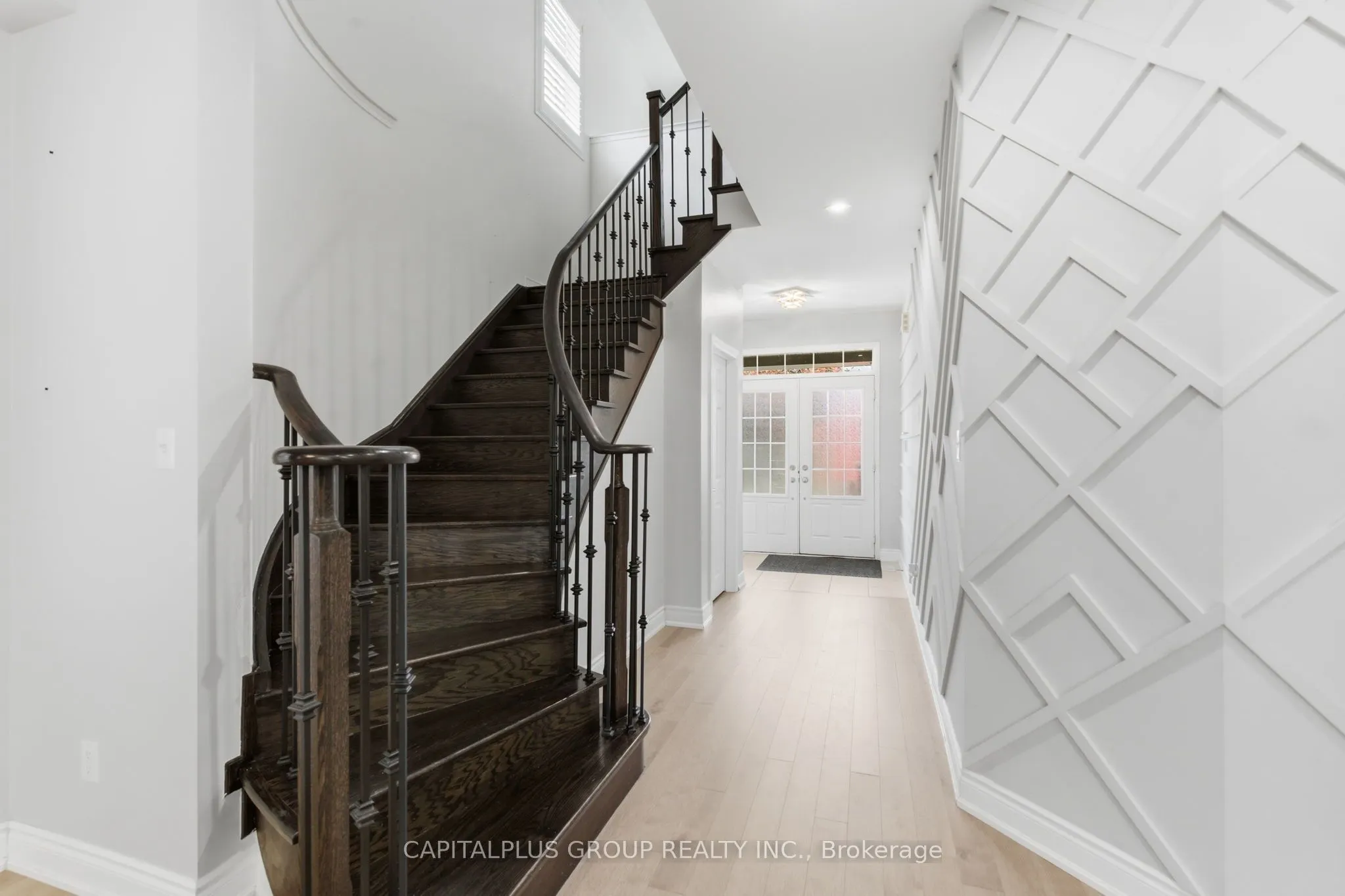 2352 Secreto Drive, #Main