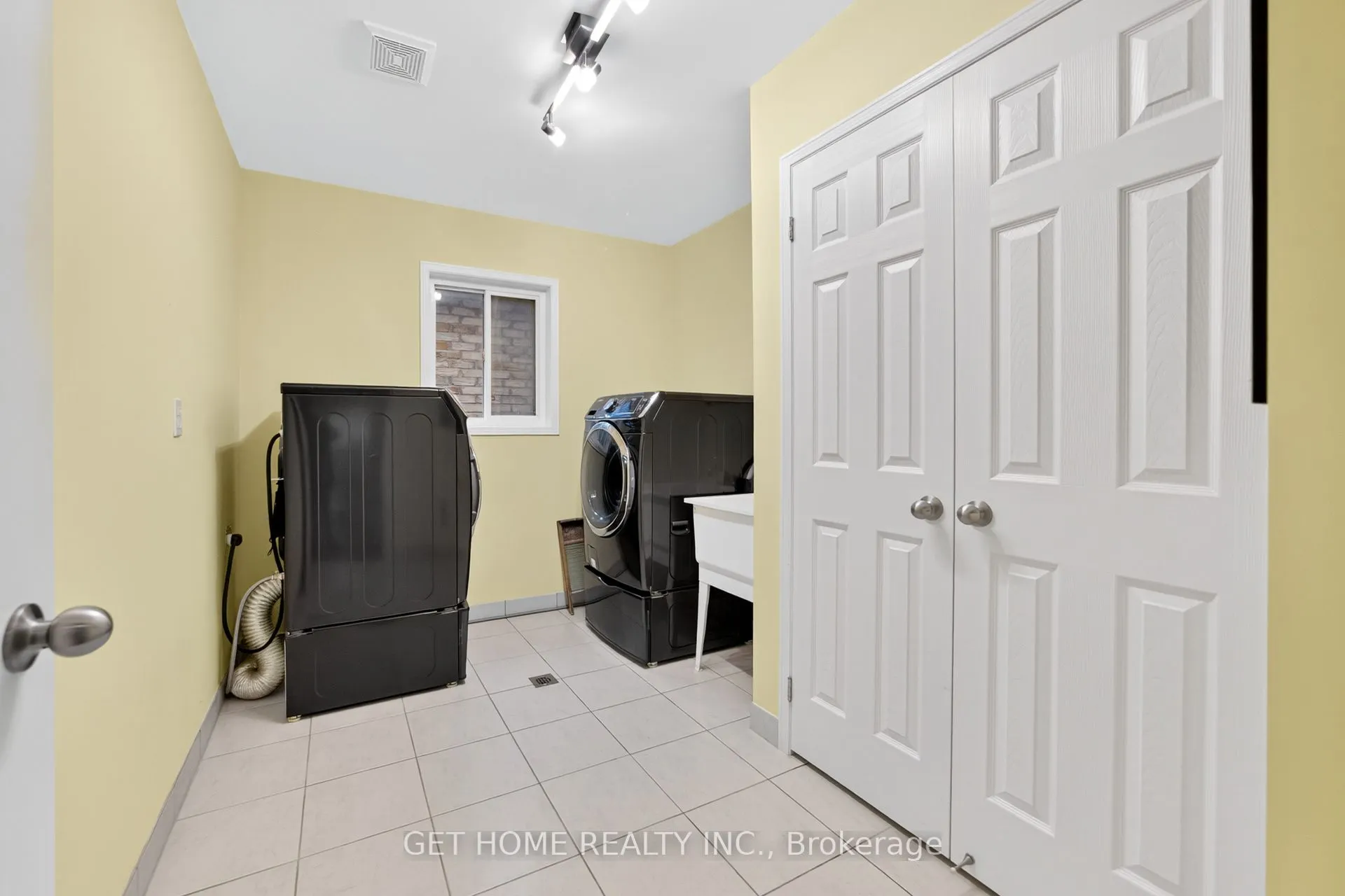 1752 Finkle Drive