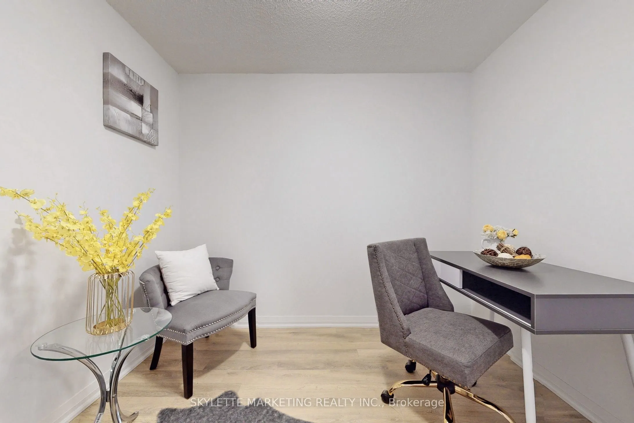30 Meadowglen Place, #609